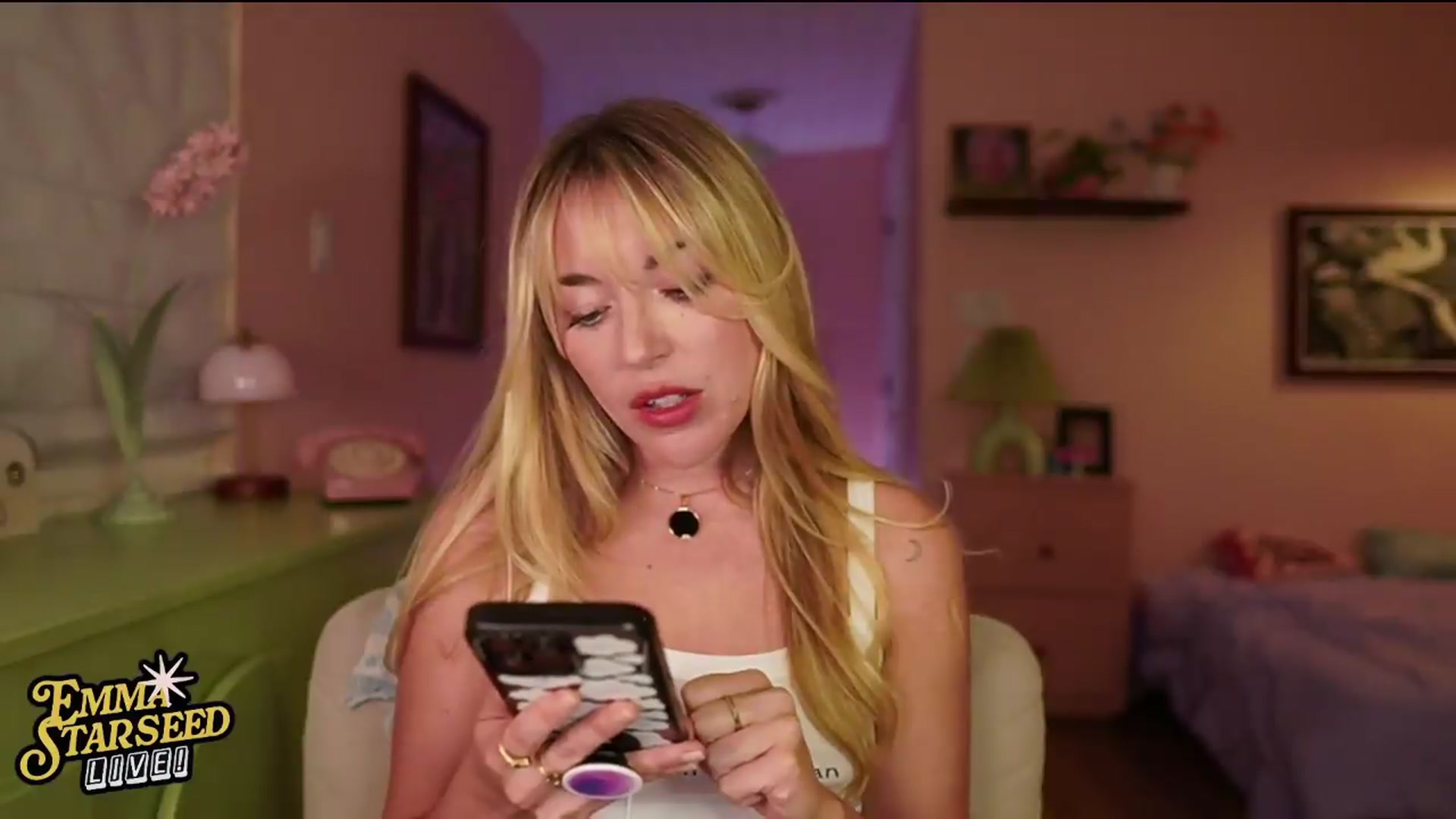 Gallery image thumbnail from EmmaStarseed's myfreecams stream on, 07/20/2026, 04:18 image 8 of 20