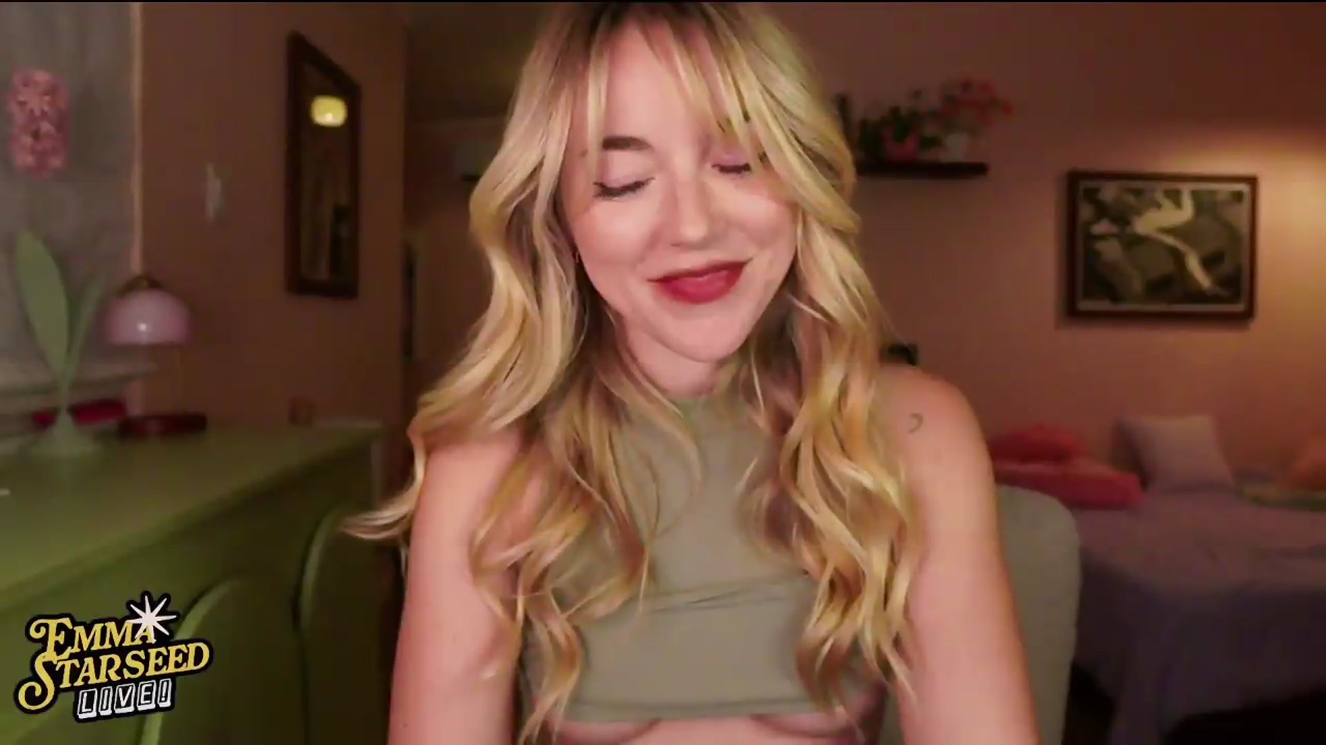 Gallery image thumbnail from EmmaStarseed's myfreecams stream on, 08/01/2026, 06:17 image 15 of 20