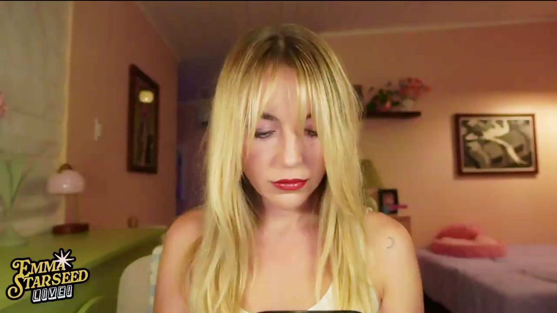 Gallery image thumbnail from EmmaStarseed's myfreecams stream on, 08/08/2026, 03:00 image 20 of 20