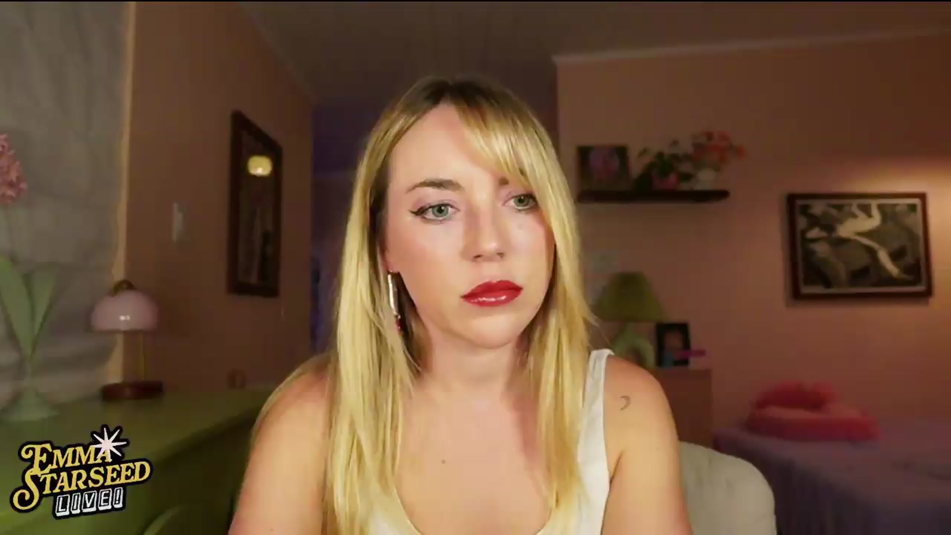 Gallery image thumbnail from EmmaStarseed's myfreecams stream on, 08/08/2026, 03:00 image 12 of 20