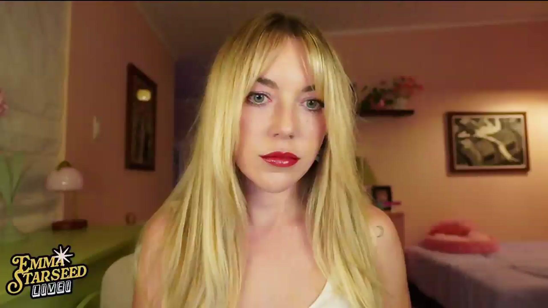 Gallery image thumbnail from EmmaStarseed's myfreecams stream on, 08/08/2026, 03:00 image 19 of 20