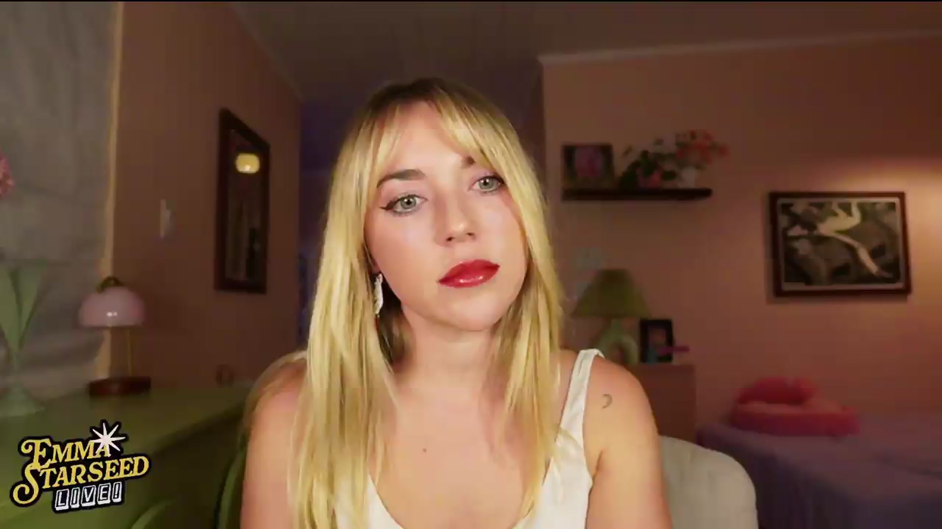 Gallery image thumbnail from EmmaStarseed's myfreecams stream on, 08/08/2026, 03:00 image 17 of 20