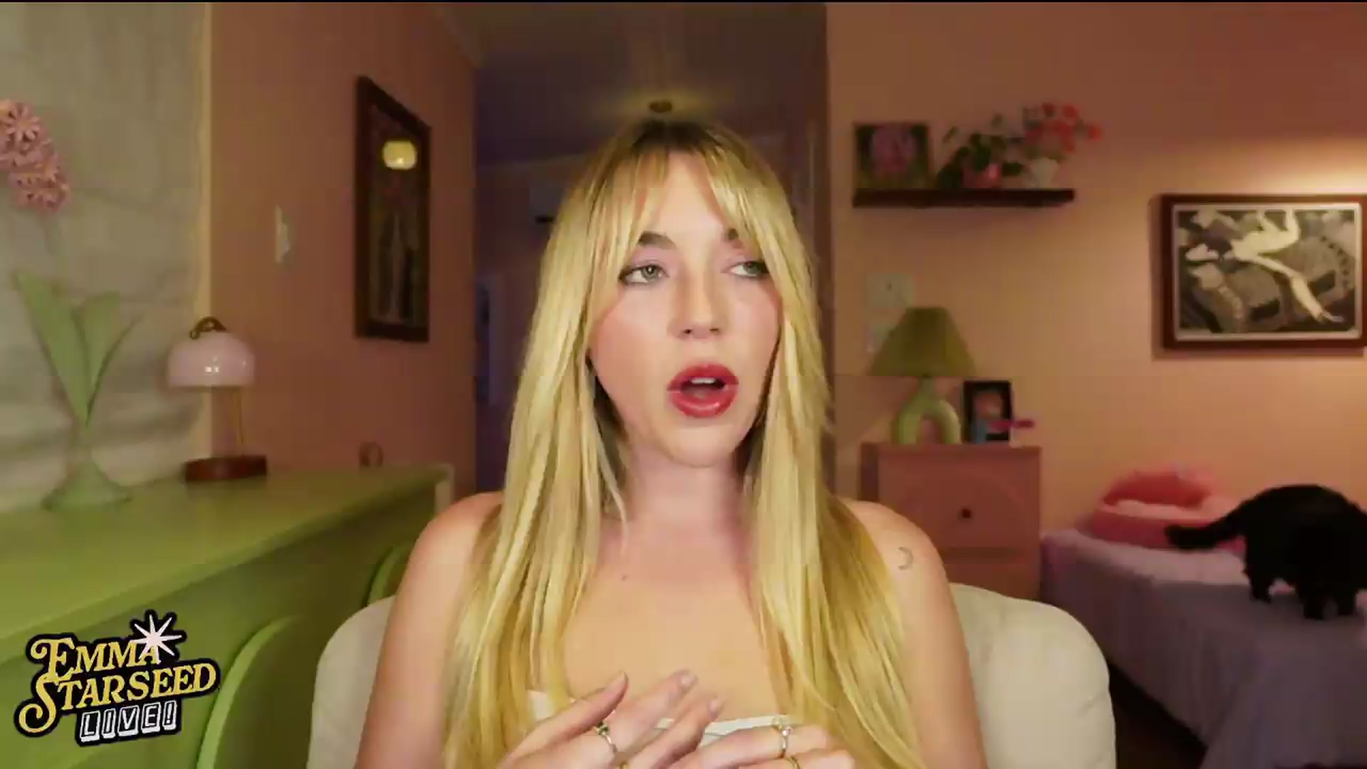 Gallery image thumbnail from EmmaStarseed's myfreecams stream on, 08/08/2026, 05:53 image 1 of 20