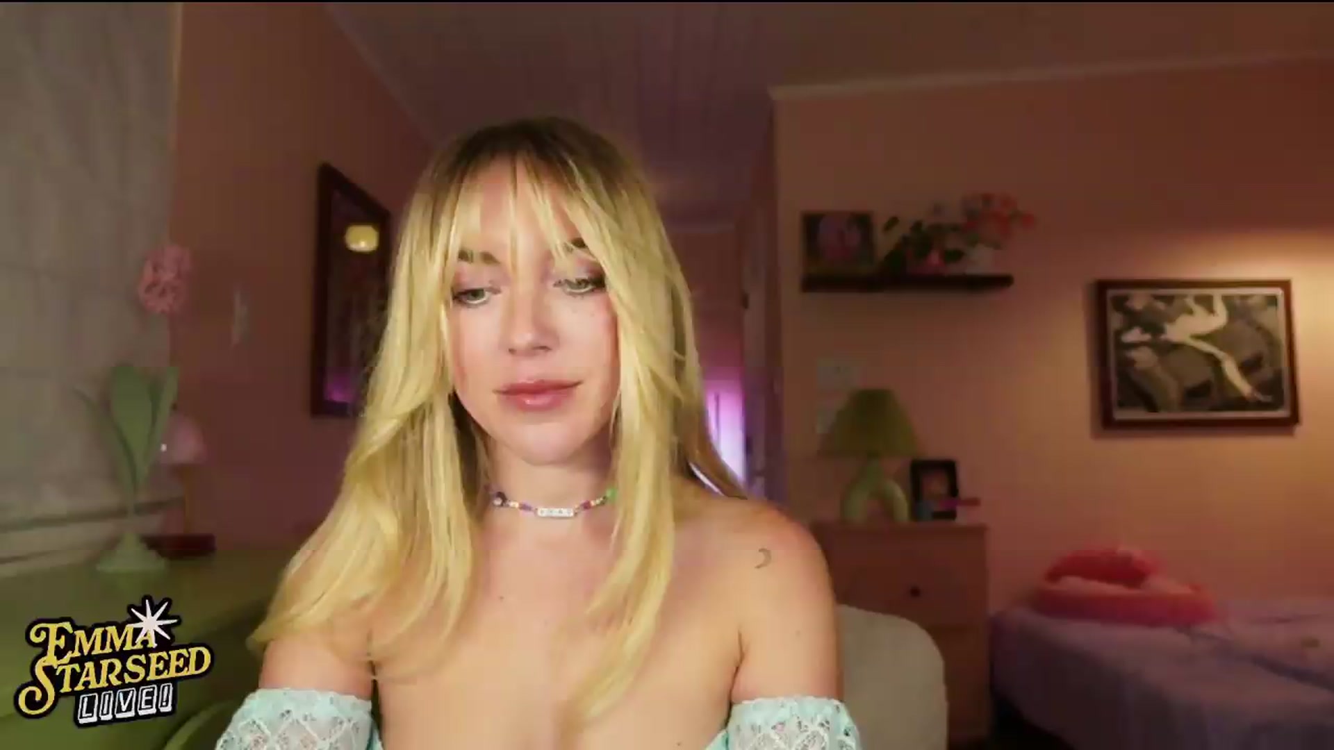 Gallery image thumbnail from EmmaStarseed's myfreecams stream on, 08/15/2026, 04:22 image 1 of 20