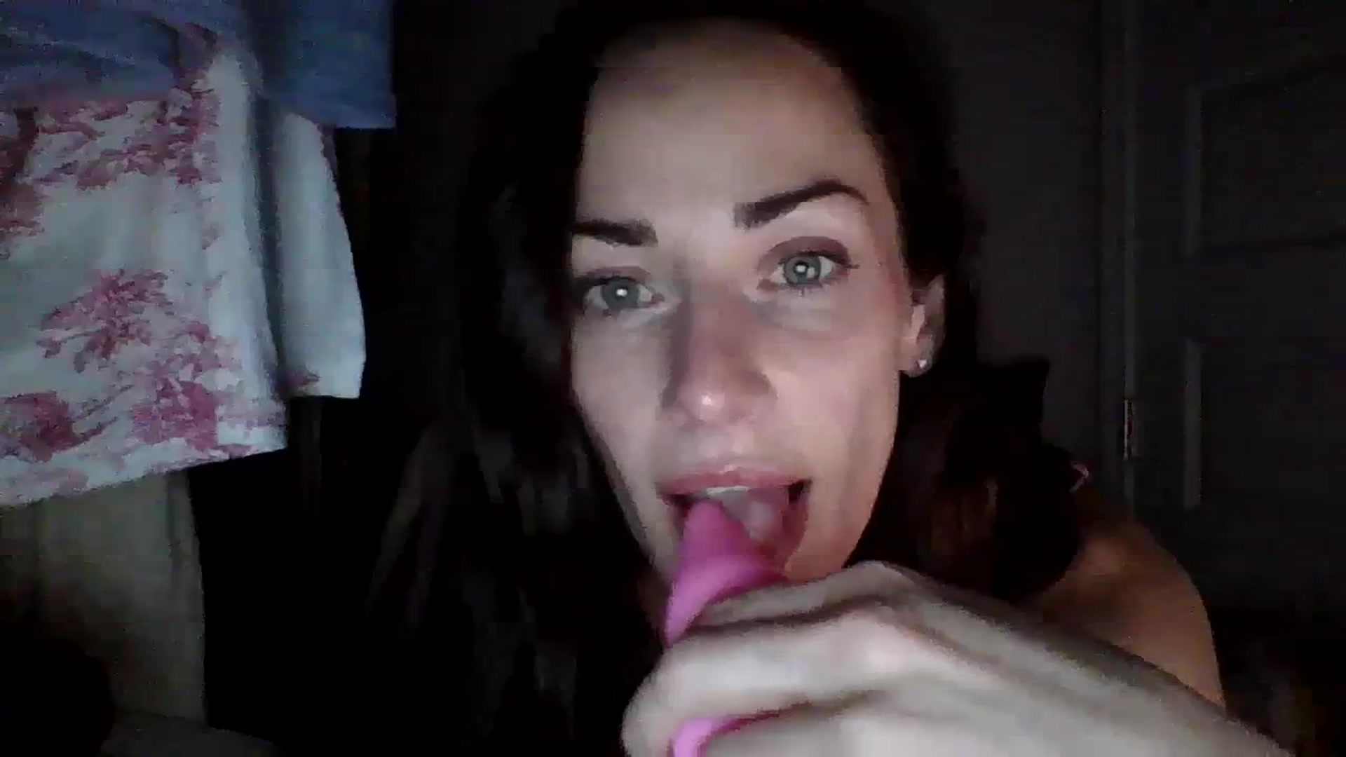 Gallery image thumbnail from EmmaStone4's myfreecams stream on, 09/14/2023, 05:19 image 10 of 20
