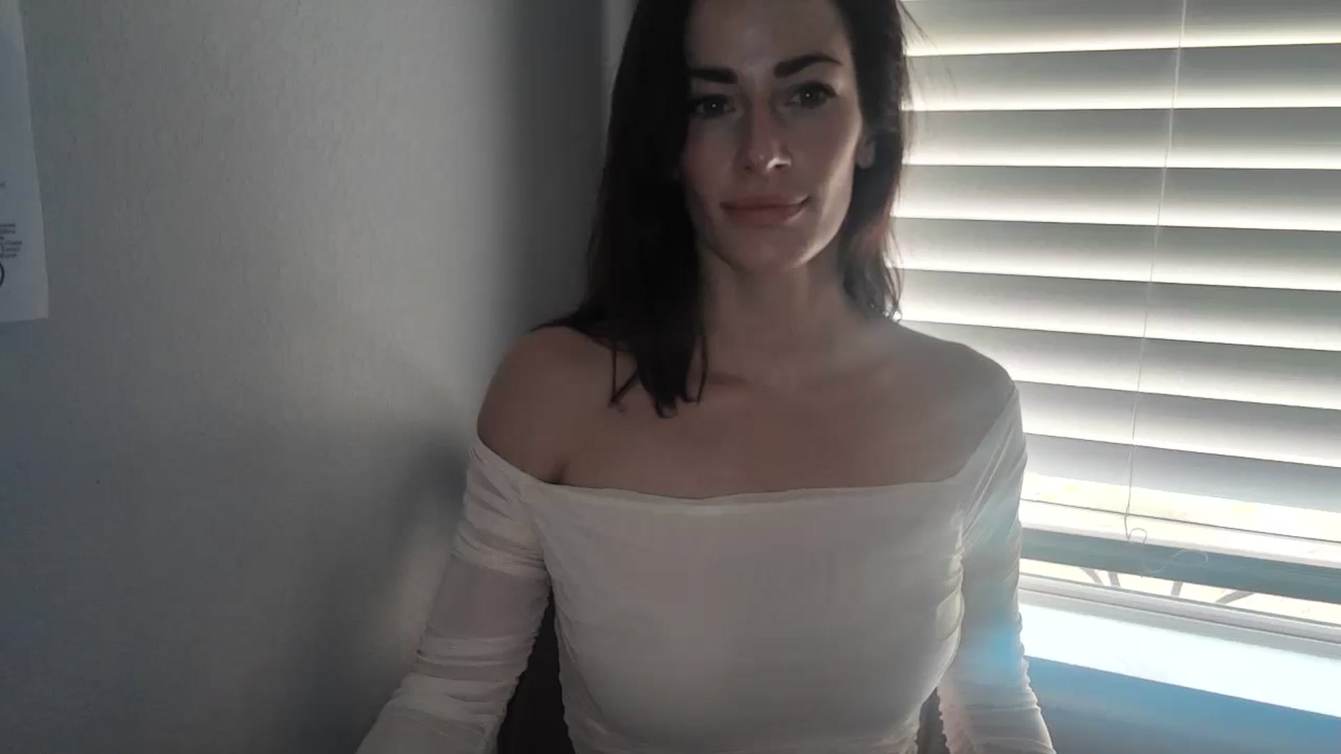 Gallery image thumbnail from EmmaStone4's myfreecams stream on, 10/24/2023, 19:42 image 12 of 20