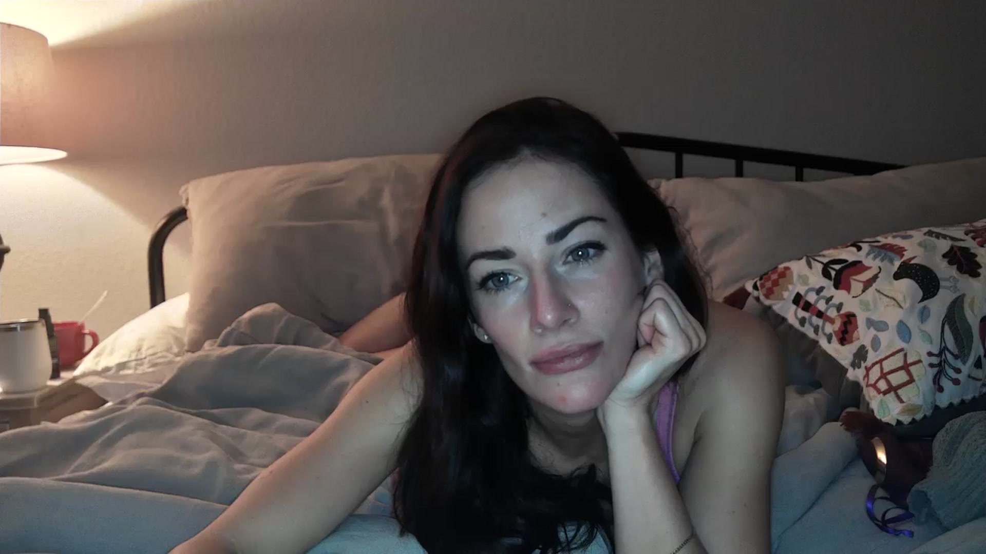 Gallery image thumbnail from EmmaStone4's myfreecams stream on, 10/31/2023, 06:10 image 17 of 20