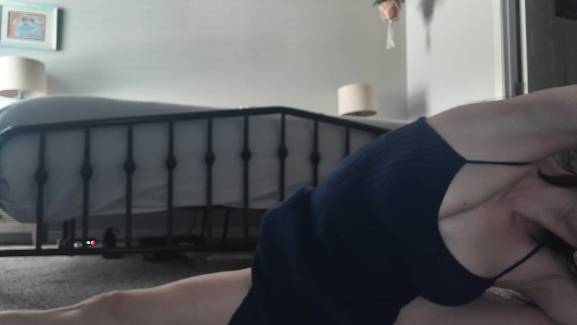 Gallery image thumbnail from EmmaStone4's myfreecams stream on, 10/31/2023, 18:11 image 14 of 20