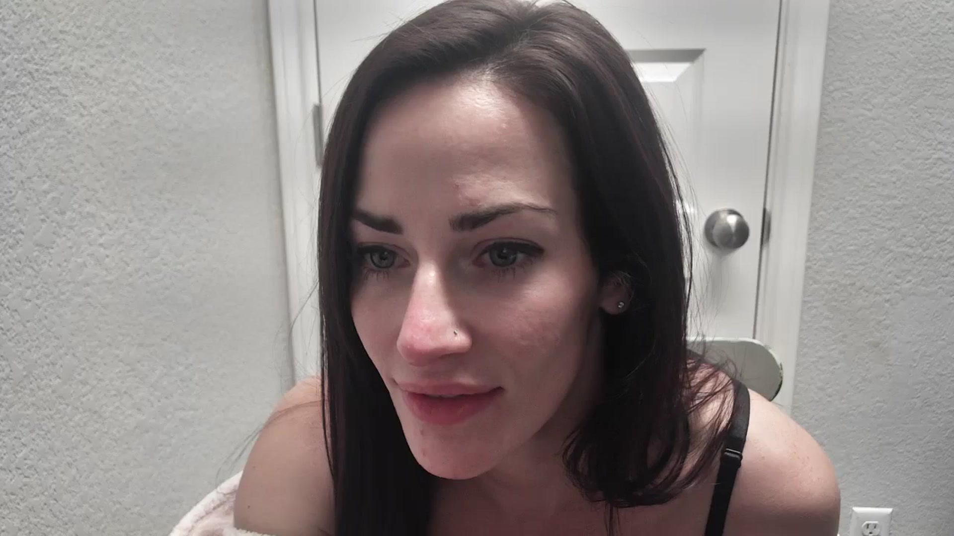 Gallery image thumbnail from EmmaStone4's myfreecams stream on, 11/01/2023, 05:20 image 3 of 20