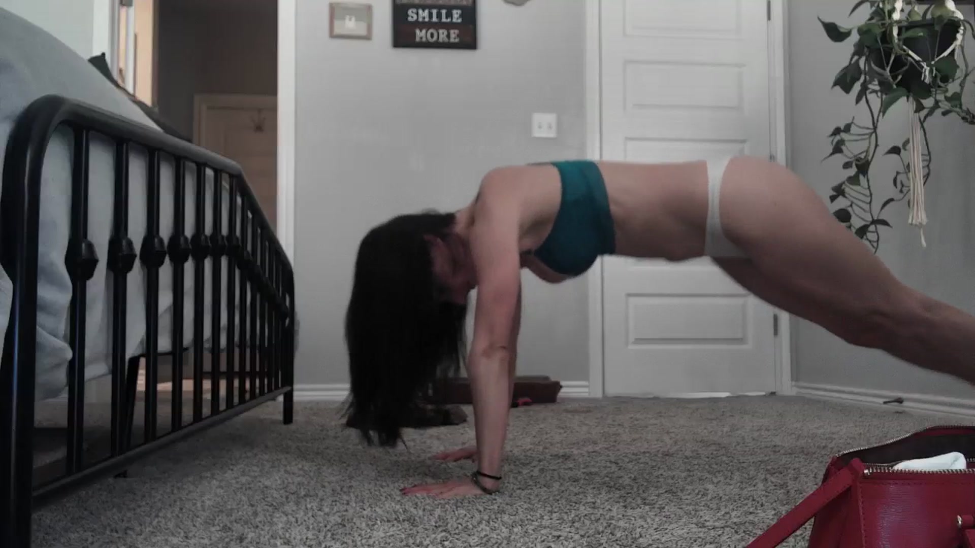 Gallery image thumbnail from EmmaStone4's myfreecams stream on, 11/01/2023, 18:49 image 3 of 20