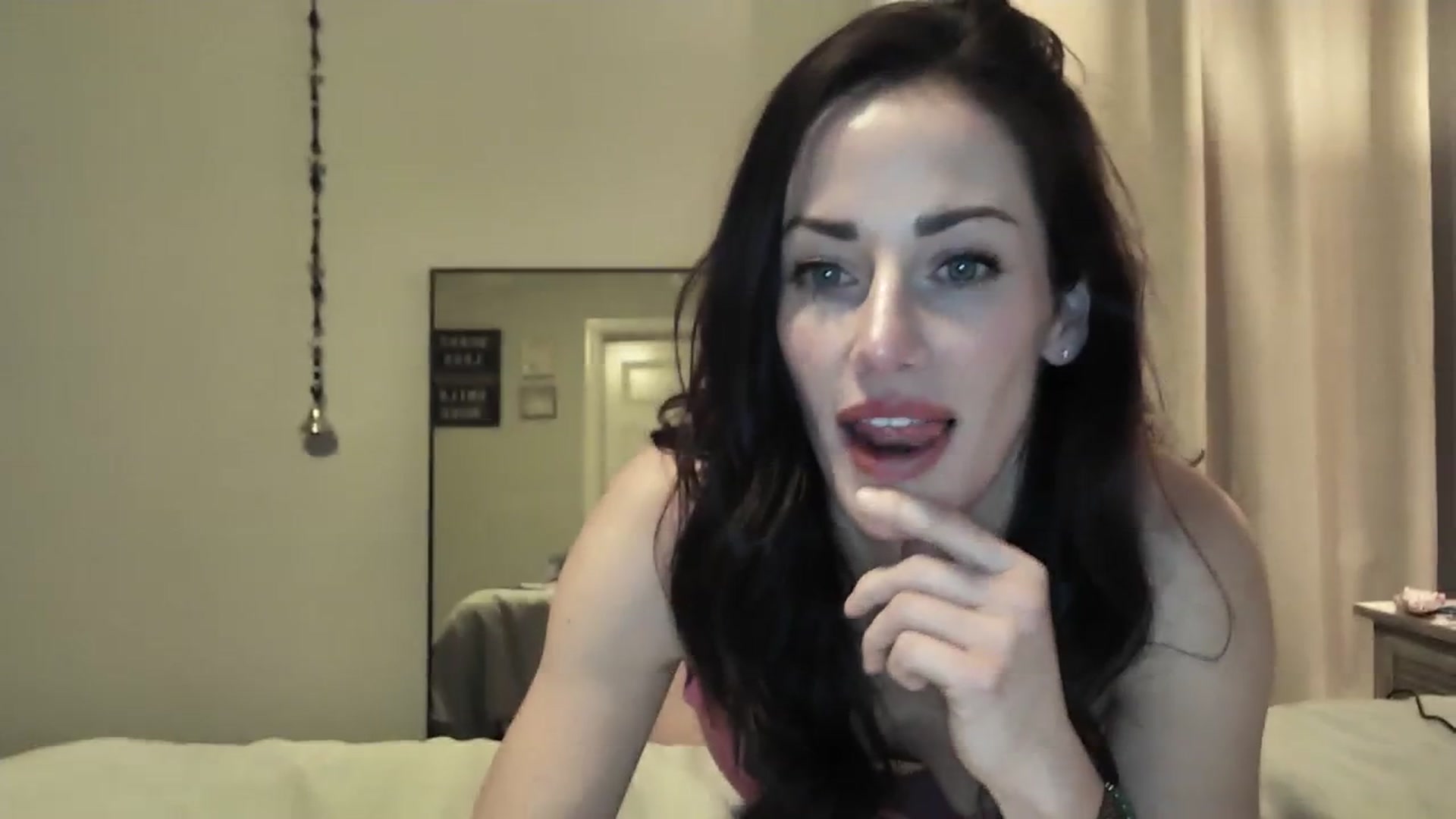 Gallery image thumbnail from EmmaStone4's myfreecams stream on, 11/27/2023, 04:41 image 11 of 20