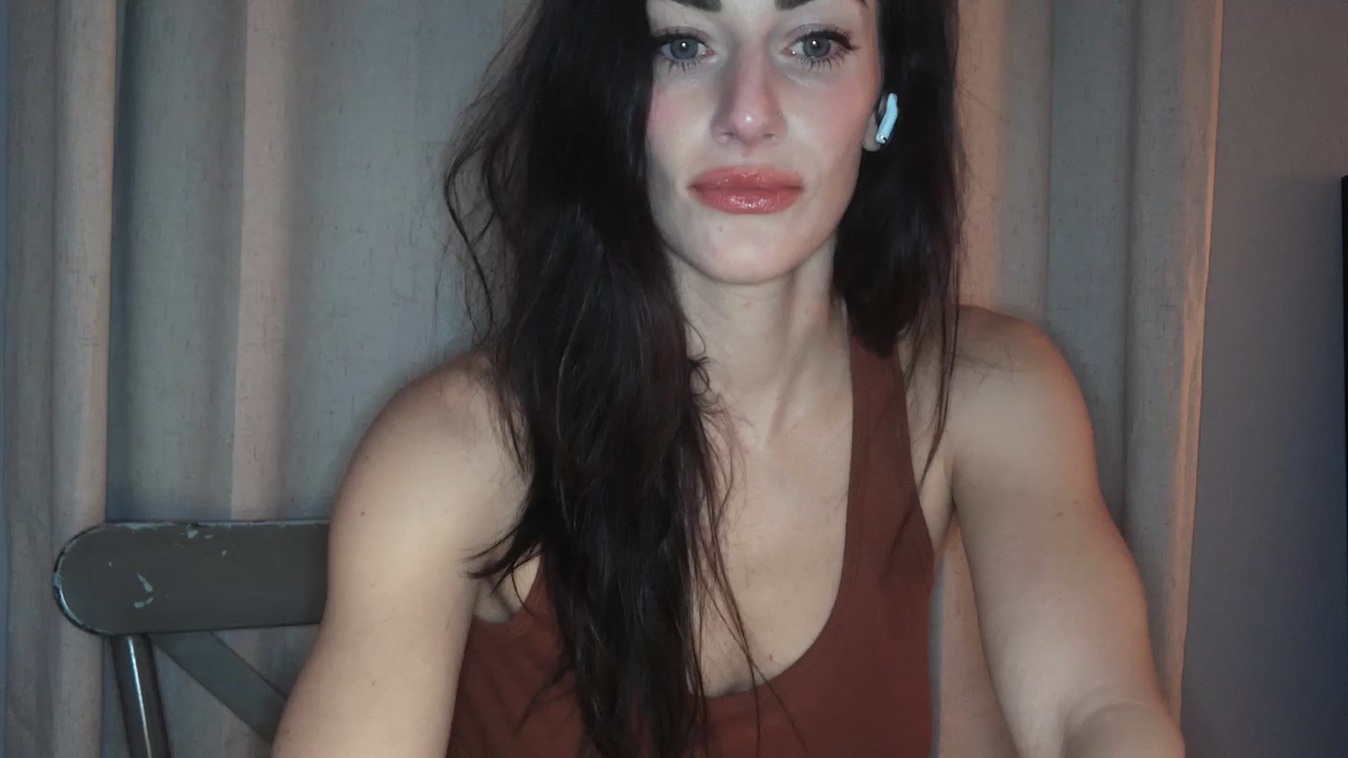 Gallery image thumbnail from EmmaStone4's myfreecams stream on, 12/05/2023, 06:35 image 5 of 20