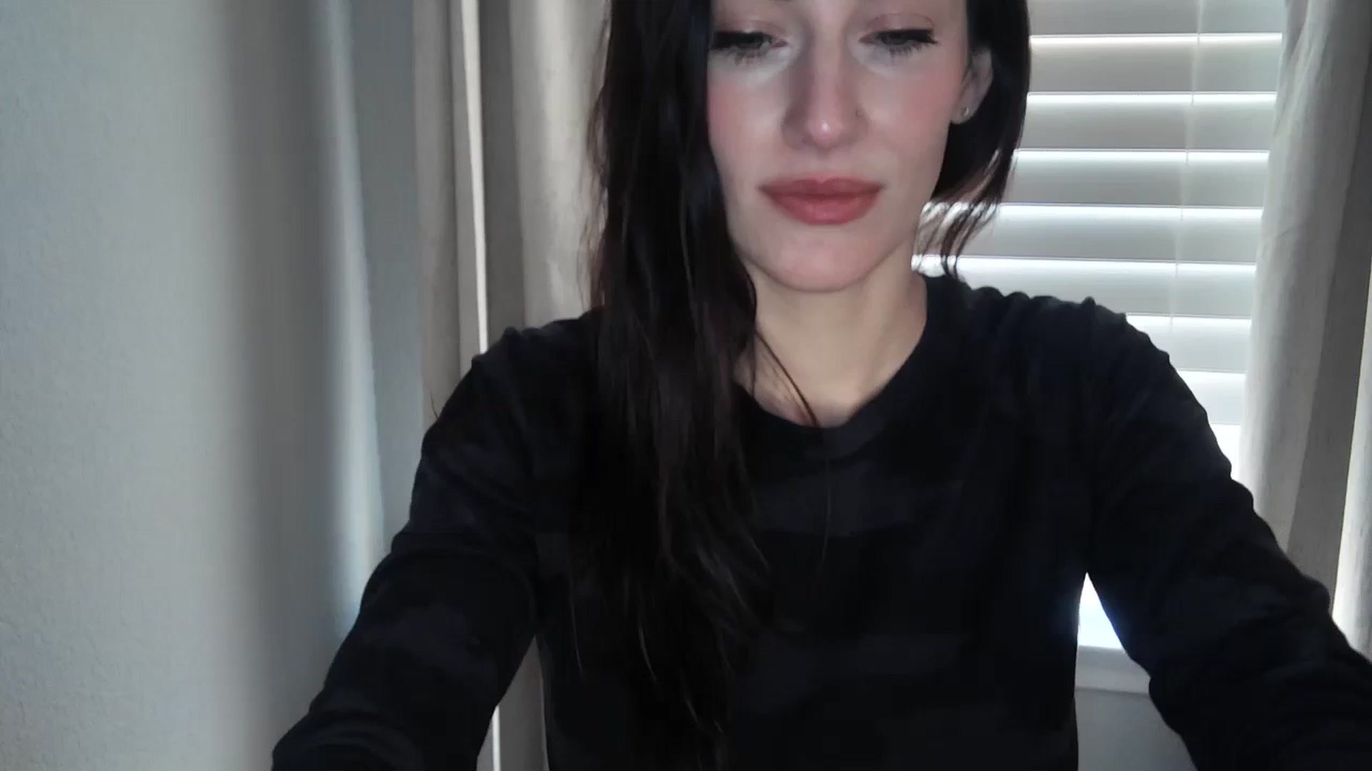 Gallery image thumbnail from EmmaStone4's myfreecams stream on, 12/06/2023, 19:41 image 1 of 20