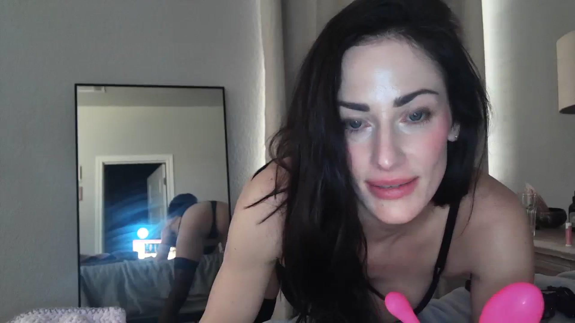 Gallery image thumbnail from EmmaStone4's myfreecams stream on, 12/11/2023, 20:09 image 11 of 20