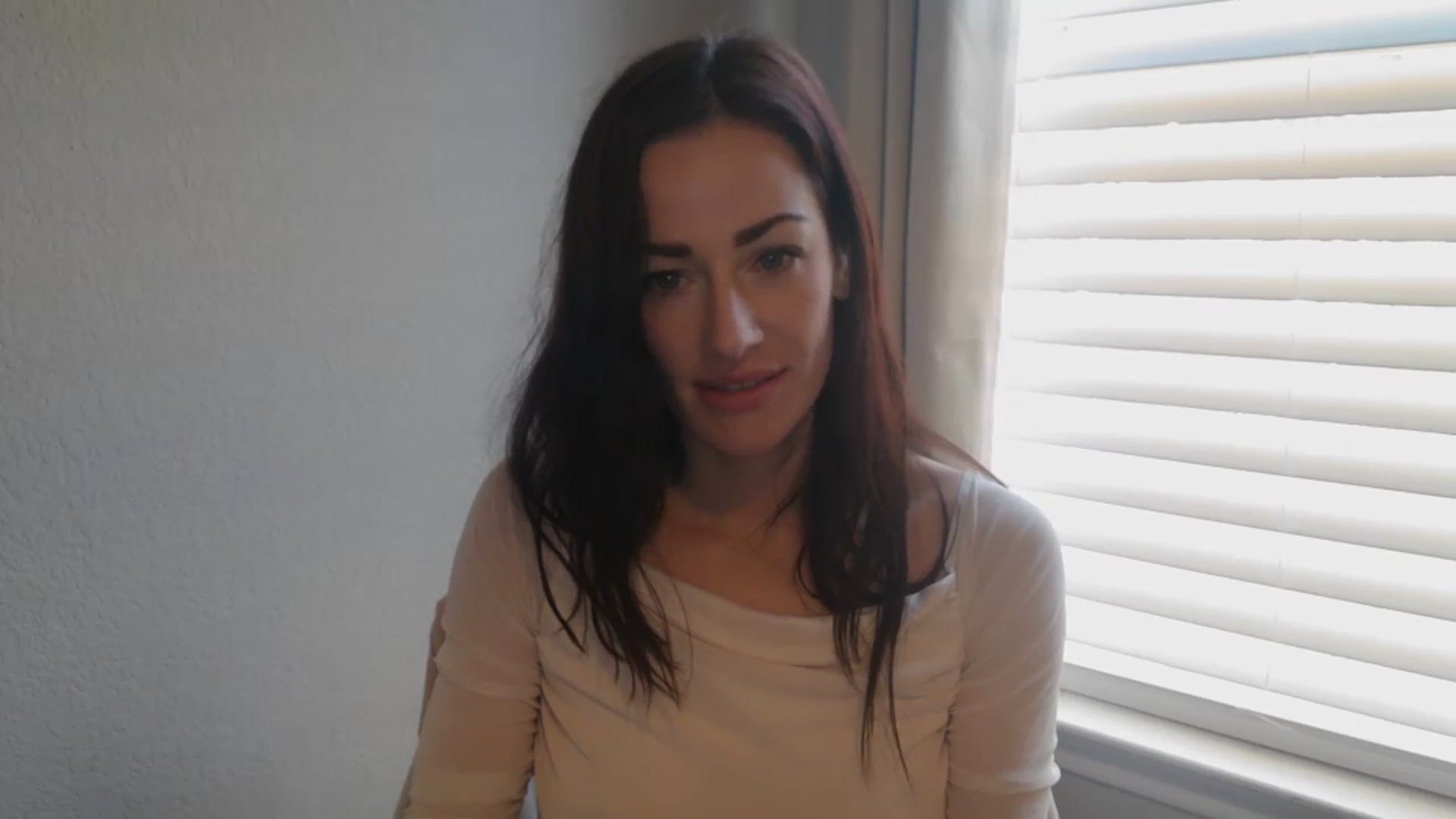 Gallery image thumbnail from EmmaStone4's myfreecams stream on, 01/30/2024, 22:04 image 8 of 20
