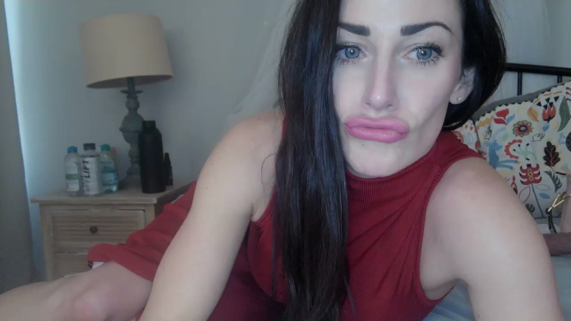 Gallery image thumbnail from EmmaStone4's myfreecams stream on, 02/06/2024, 20:20 image 1 of 20