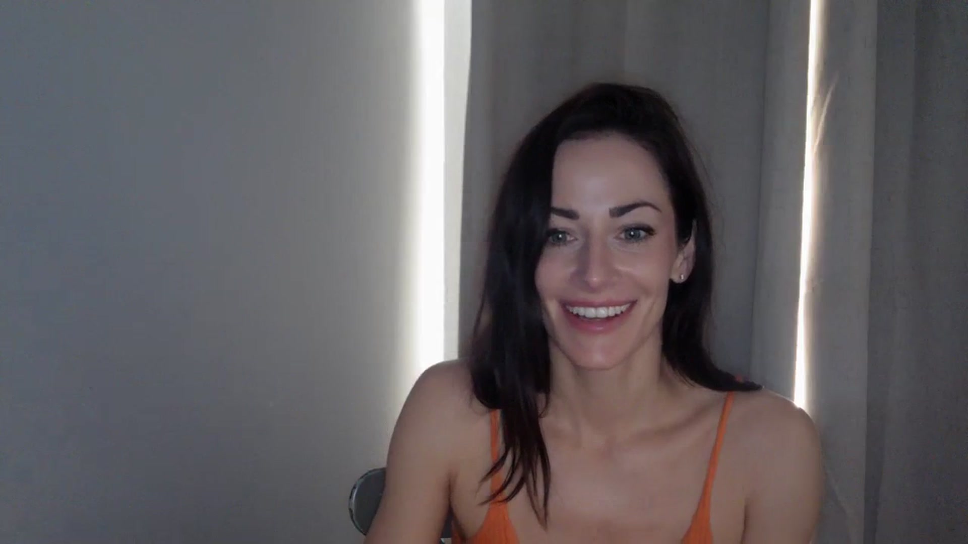 Gallery image thumbnail from EmmaStone4's myfreecams stream on, 02/08/2024, 18:49 image 16 of 20