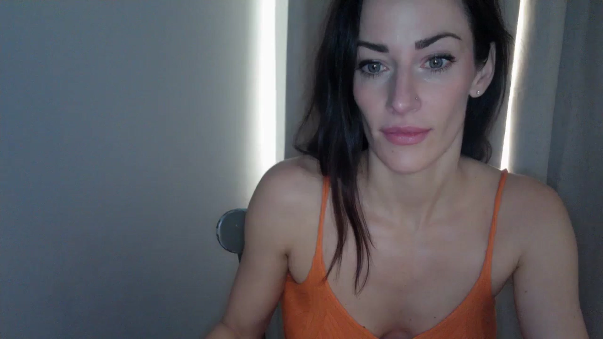 Gallery image thumbnail from EmmaStone4's myfreecams stream on, 02/08/2024, 18:49 image 4 of 20