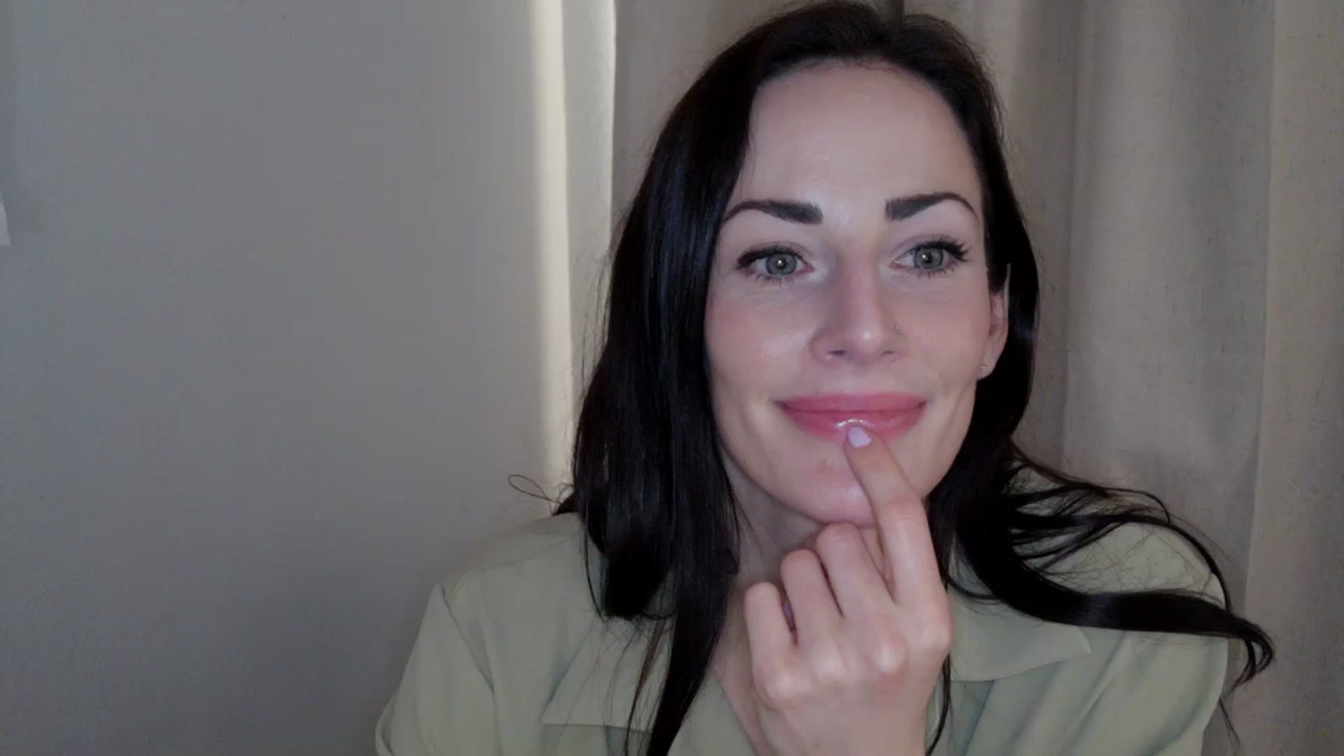 Gallery image thumbnail from EmmaStone4's myfreecams stream on, 02/13/2024, 19:07 image 16 of 20