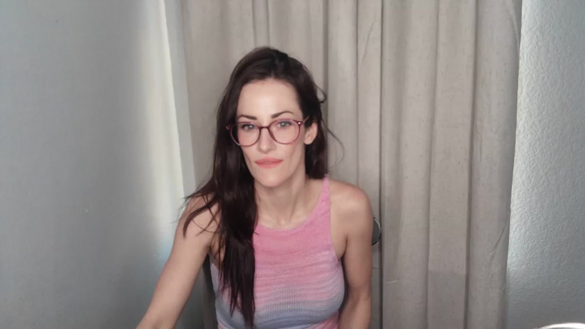 Gallery image thumbnail from EmmaStone4's myfreecams stream on, 03/01/2024, 20:16 image 1 of 20
