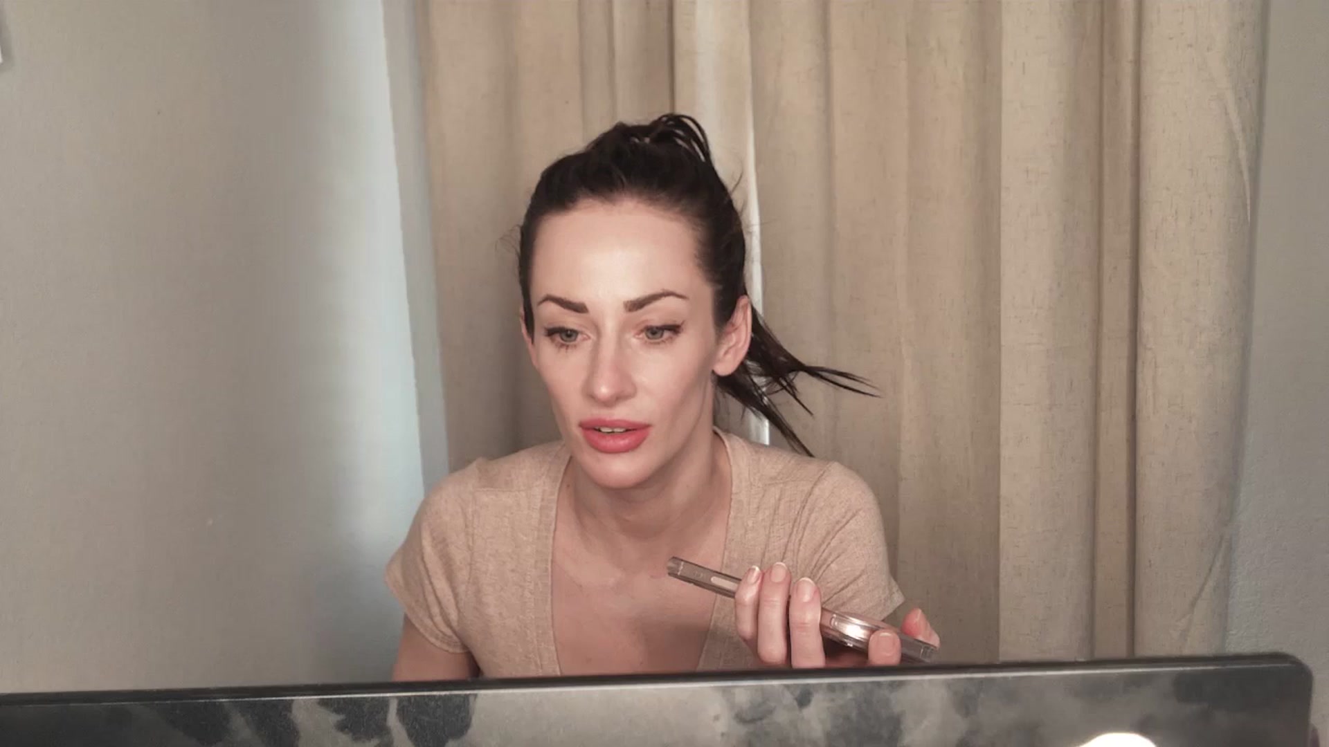 Gallery image thumbnail from EmmaStone4's myfreecams stream on, 03/05/2024, 20:37 image 3 of 20