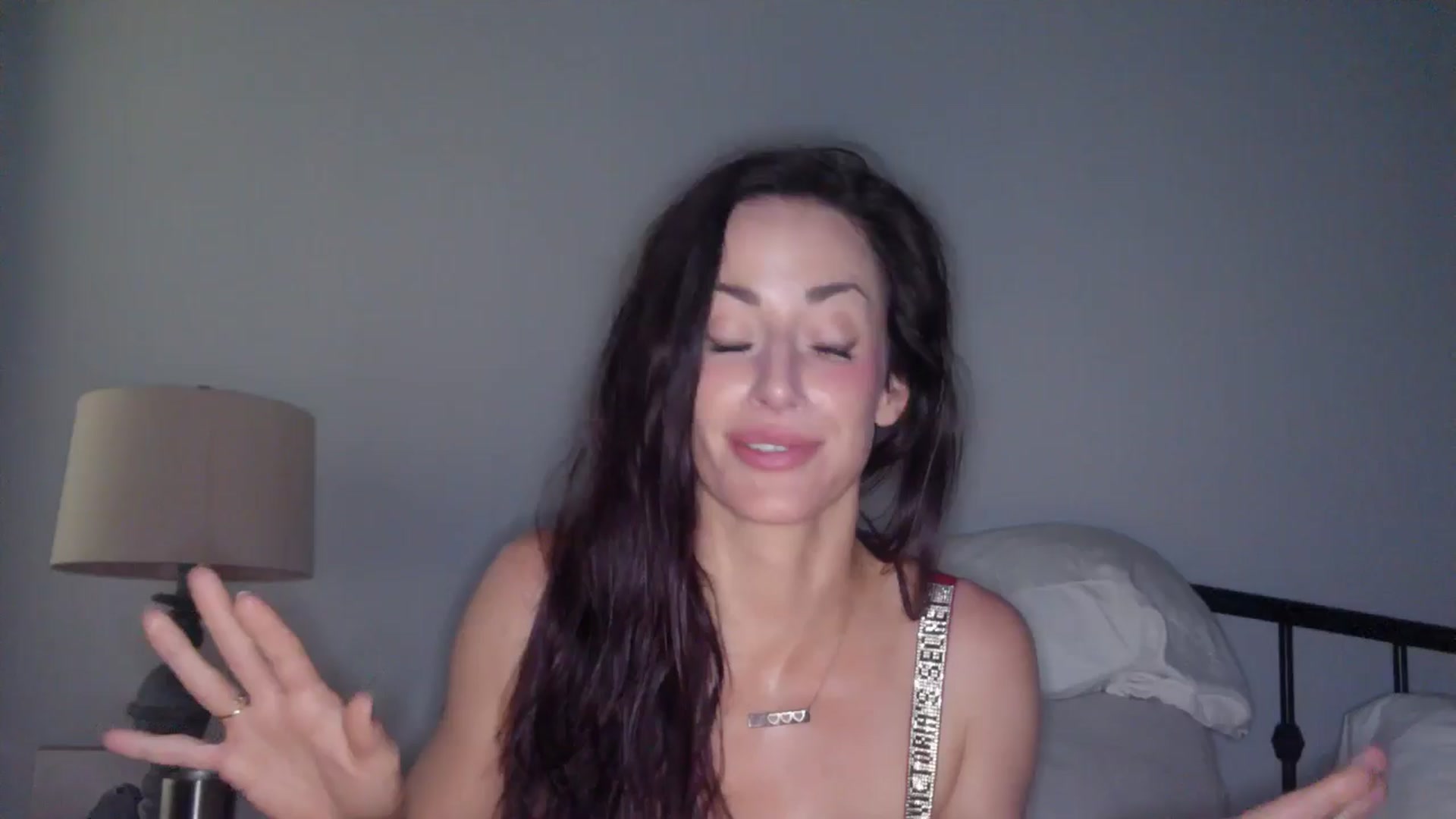 Gallery image thumbnail from EmmaStone4's myfreecams stream on, 05/16/2024, 21:16 image 1 of 20
