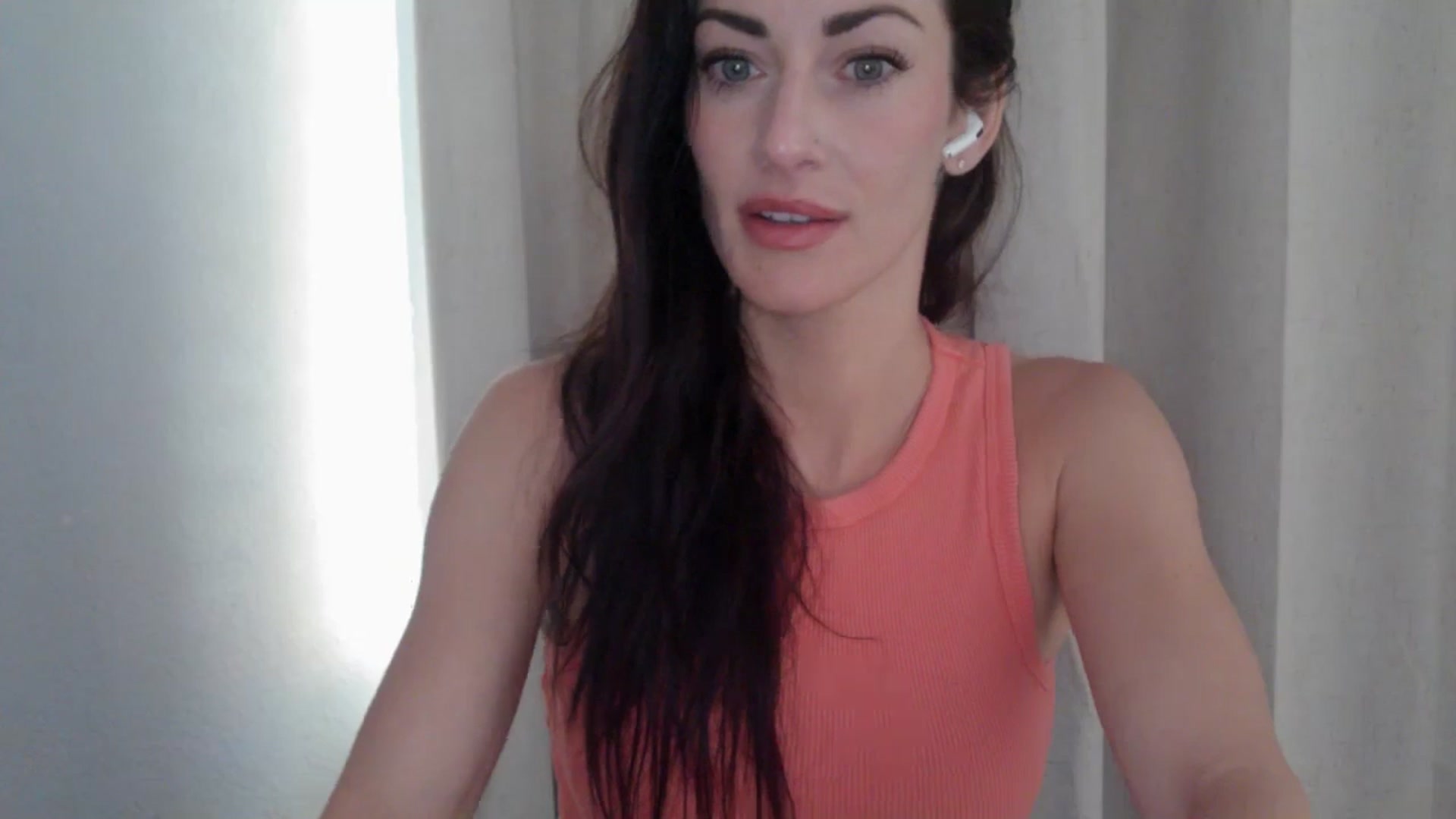 Gallery image thumbnail from EmmaStone4's myfreecams stream on, 05/28/2024, 21:46 image 13 of 20