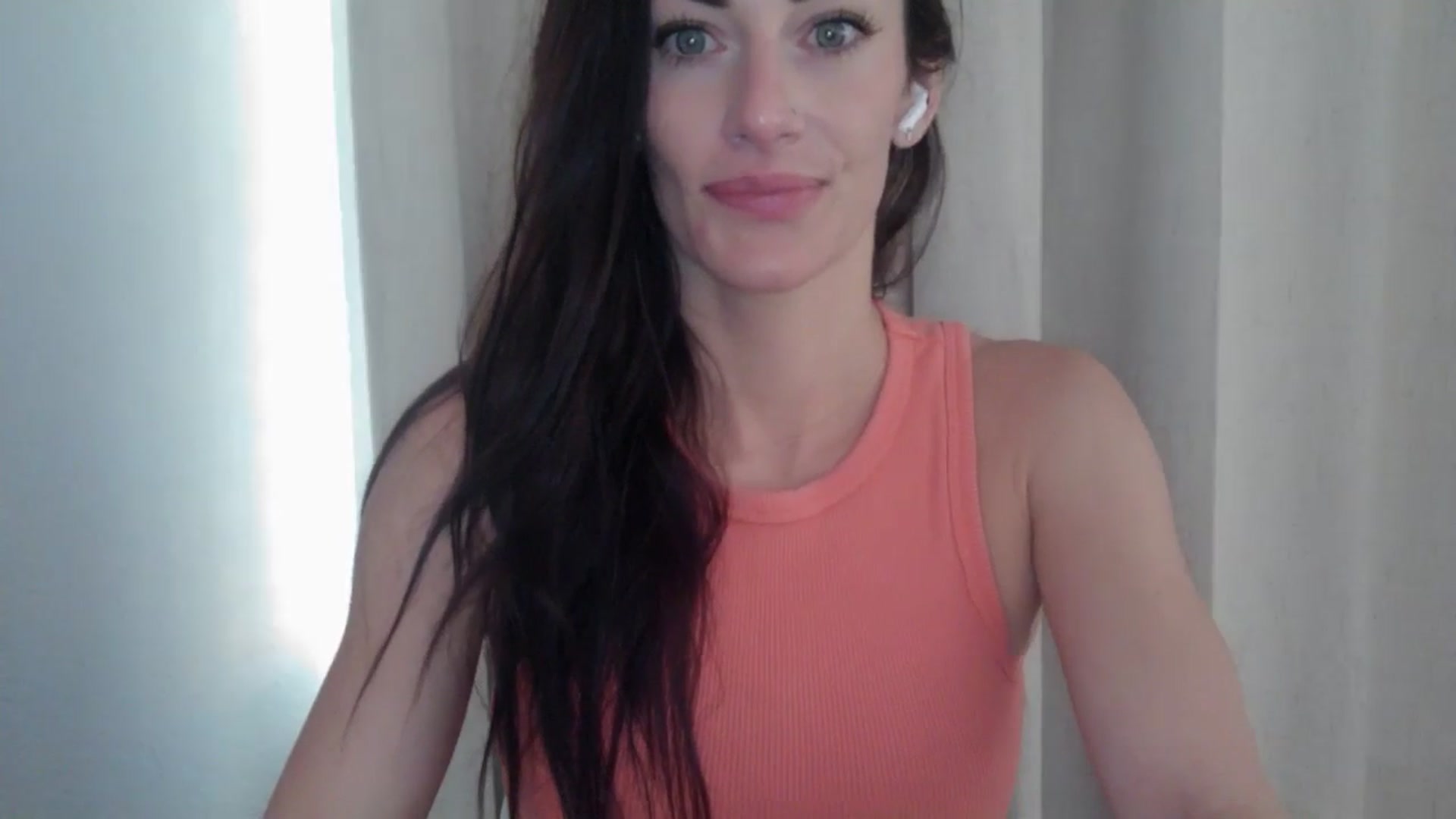 Gallery image thumbnail from EmmaStone4's myfreecams stream on, 05/28/2024, 22:28 image 14 of 20