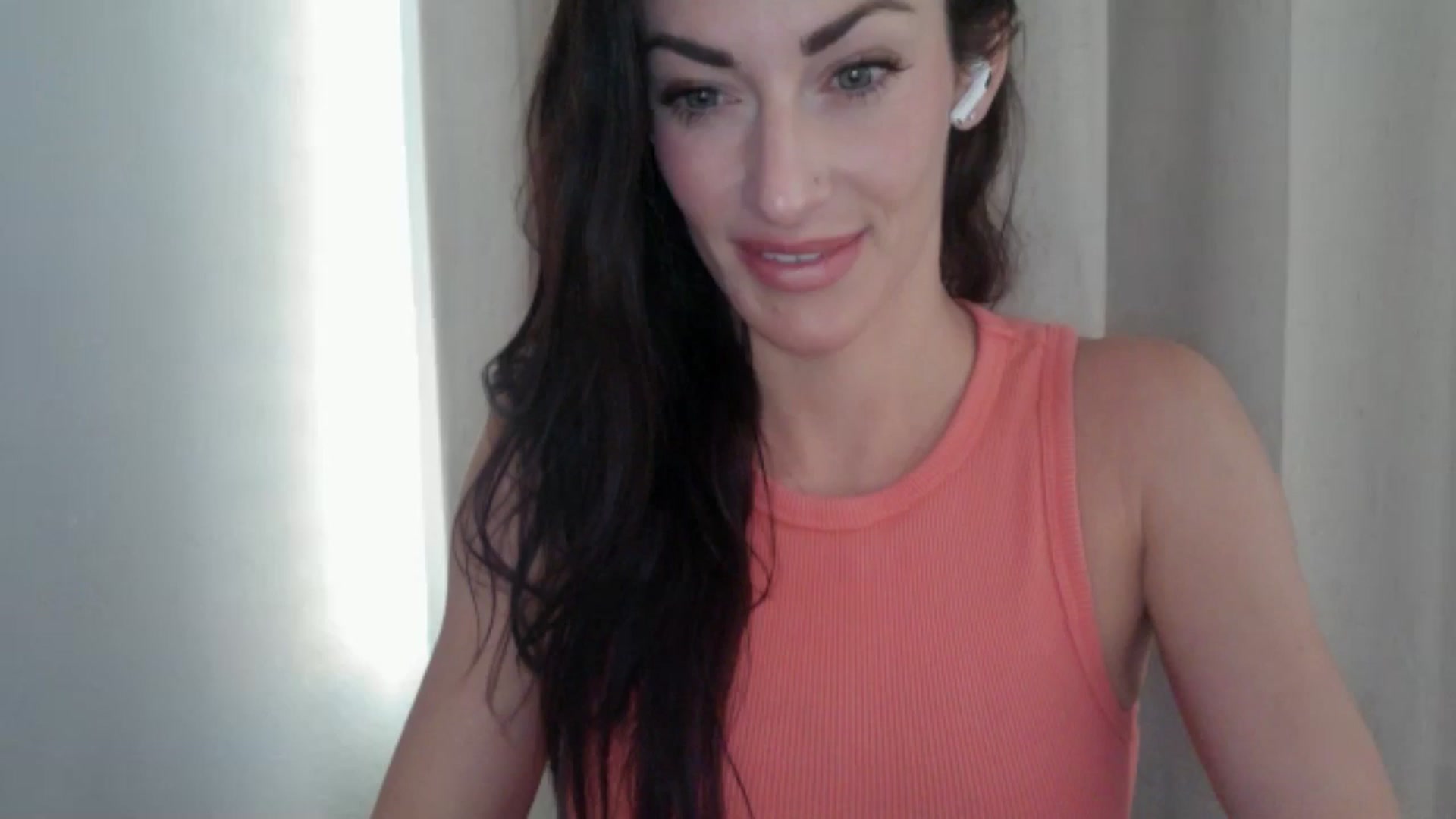 Gallery image thumbnail from EmmaStone4's myfreecams stream on, 05/28/2024, 22:28 image 2 of 20