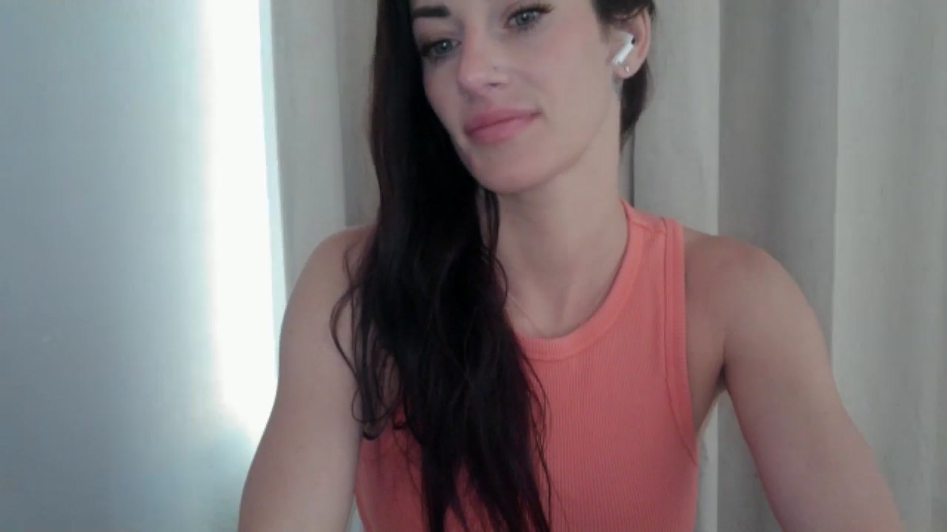 Gallery image thumbnail from EmmaStone4's myfreecams stream on, 05/28/2024, 22:28 image 12 of 20