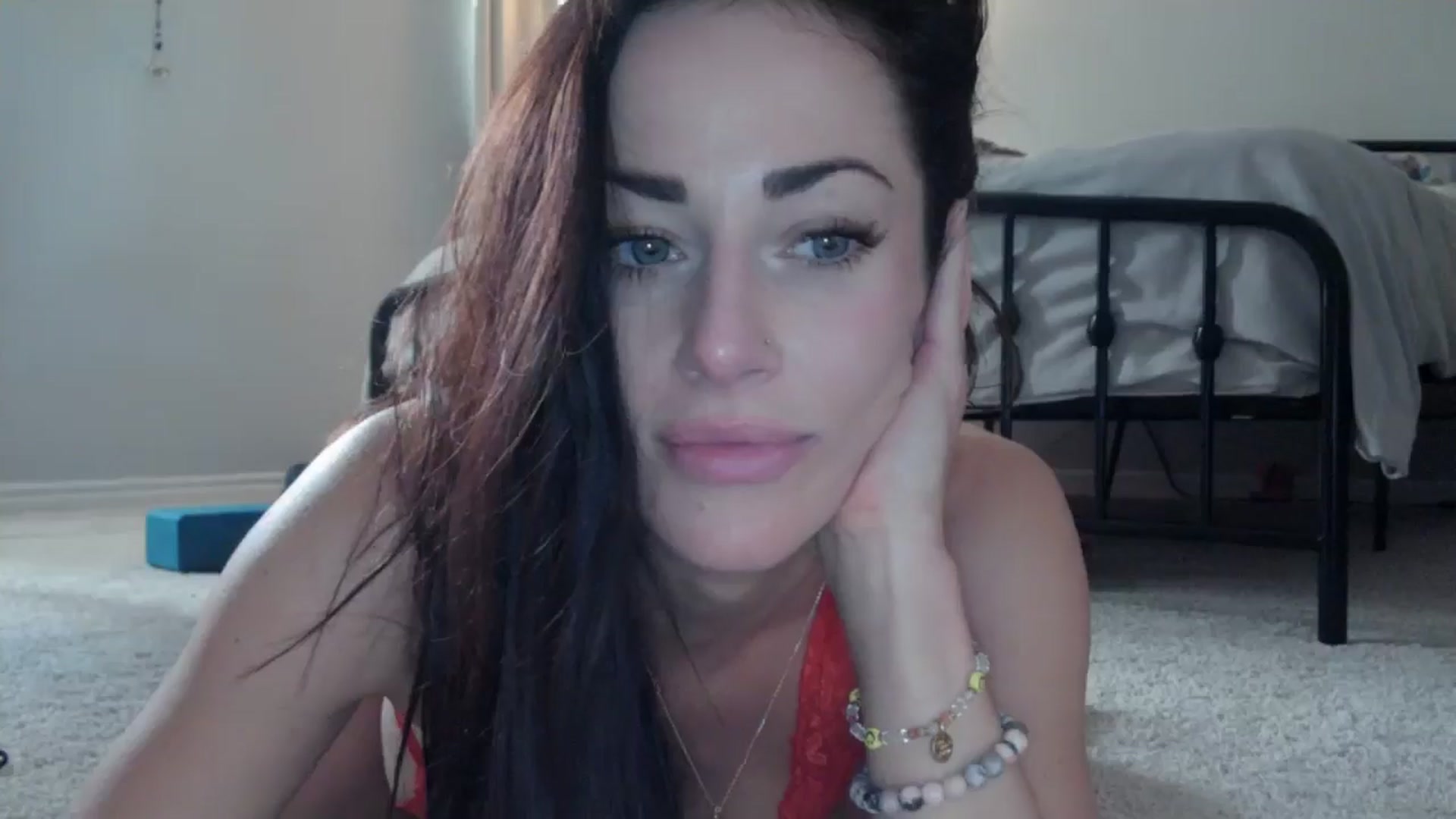 Gallery image thumbnail from EmmaStone4's myfreecams stream on, 05/30/2024, 21:08 image 2 of 20