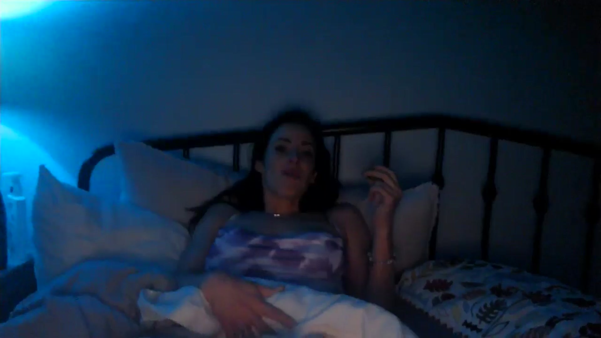 Gallery image thumbnail from EmmaStone4's myfreecams stream on, 06/01/2024, 08:43 image 14 of 20
