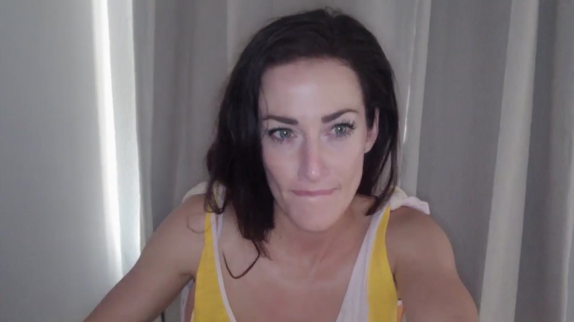 Gallery image thumbnail from EmmaStone4's myfreecams stream on, 06/04/2024, 21:07 image 11 of 20