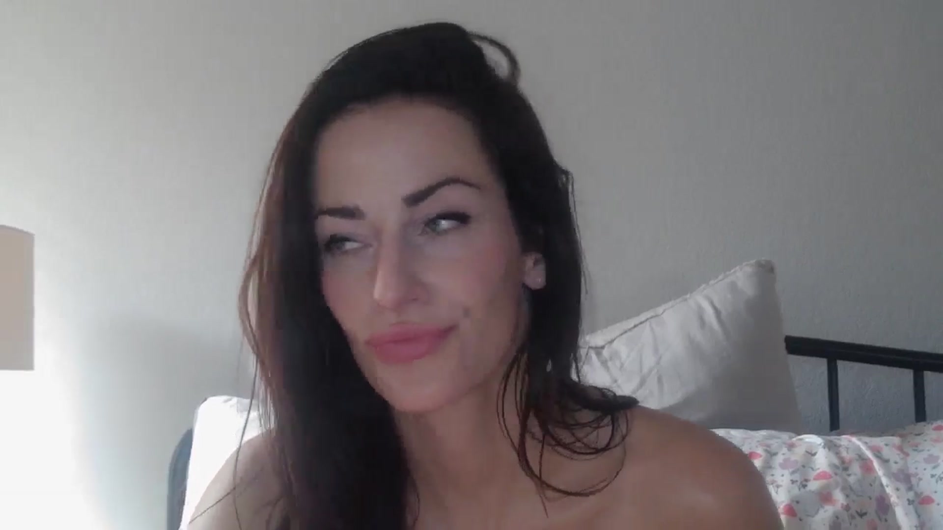 Gallery image thumbnail from EmmaStone4's myfreecams stream on, 06/18/2024, 20:41 image 20 of 20