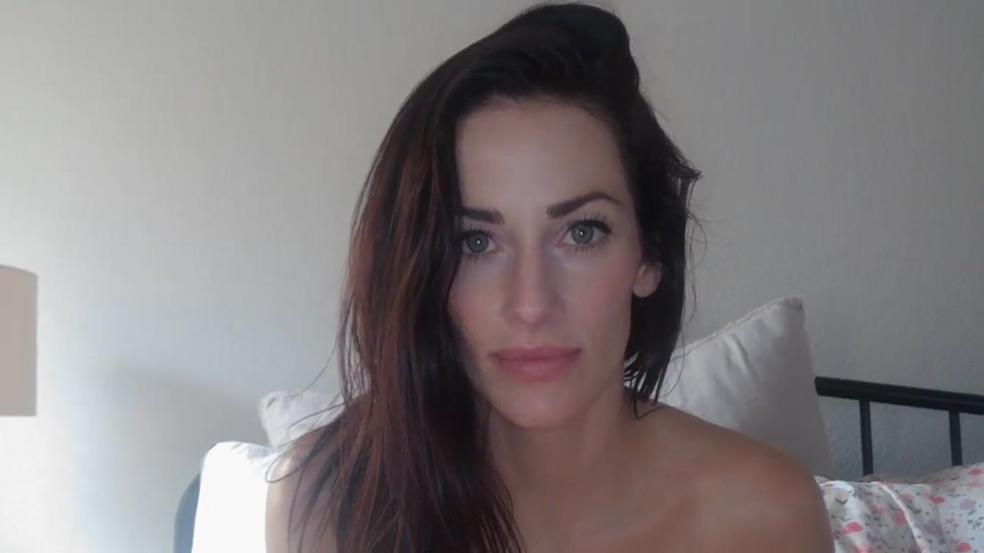 Gallery image thumbnail from EmmaStone4's myfreecams stream on, 06/18/2024, 20:41 image 10 of 20