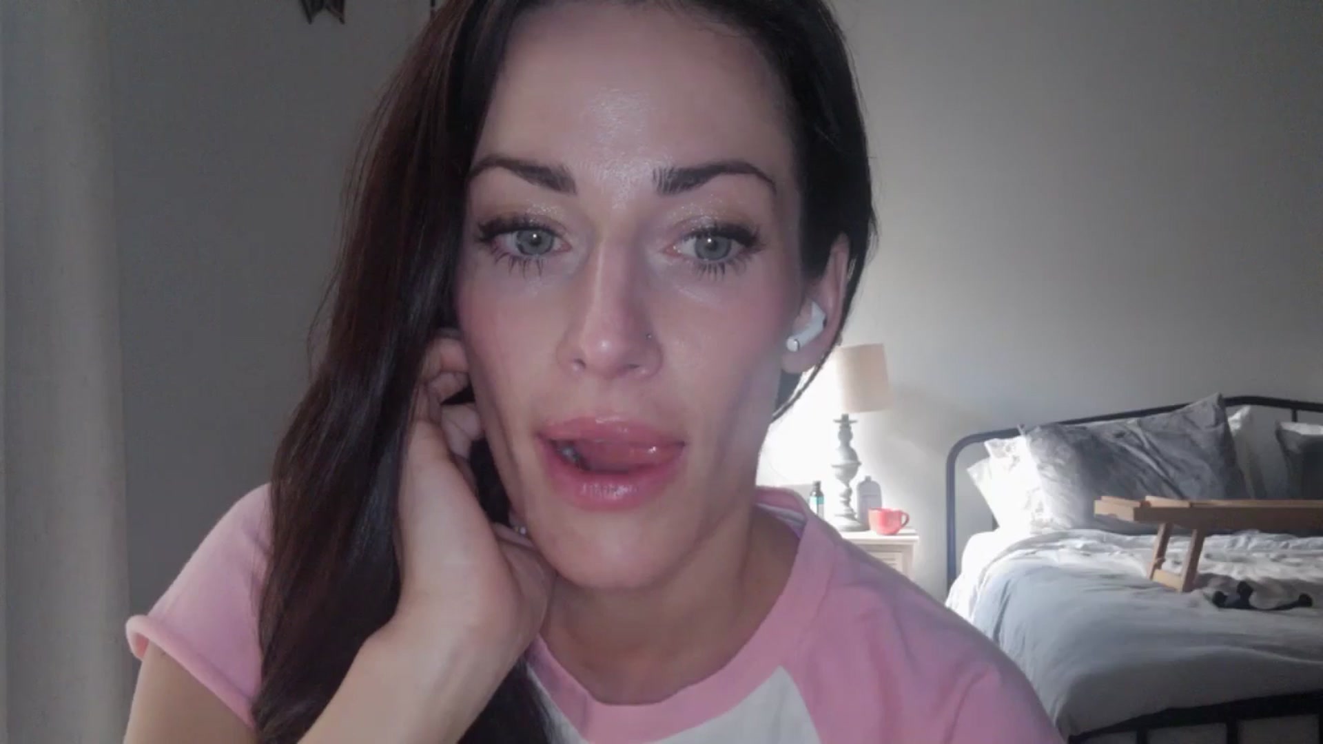 Gallery image thumbnail from EmmaStone4's myfreecams stream on, 06/26/2024, 18:45 image 15 of 20