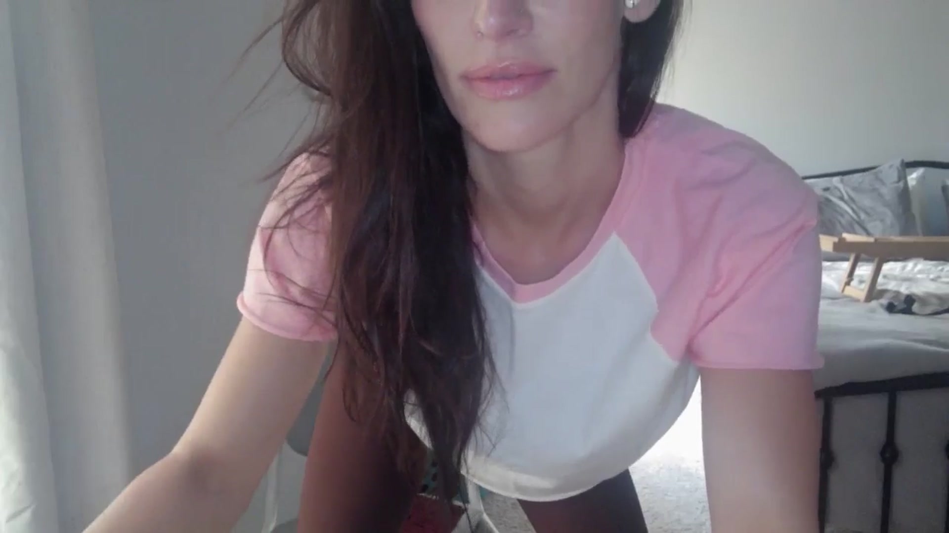 Gallery image thumbnail from EmmaStone4's myfreecams stream on, 06/26/2024, 18:45 image 19 of 20