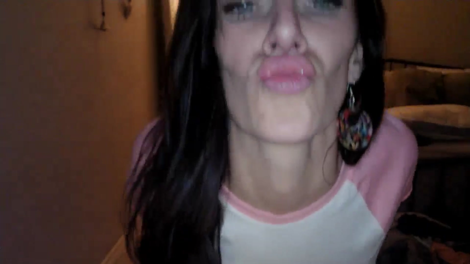 Gallery image thumbnail from EmmaStone4's myfreecams stream on, 06/28/2024, 05:11 image 11 of 20