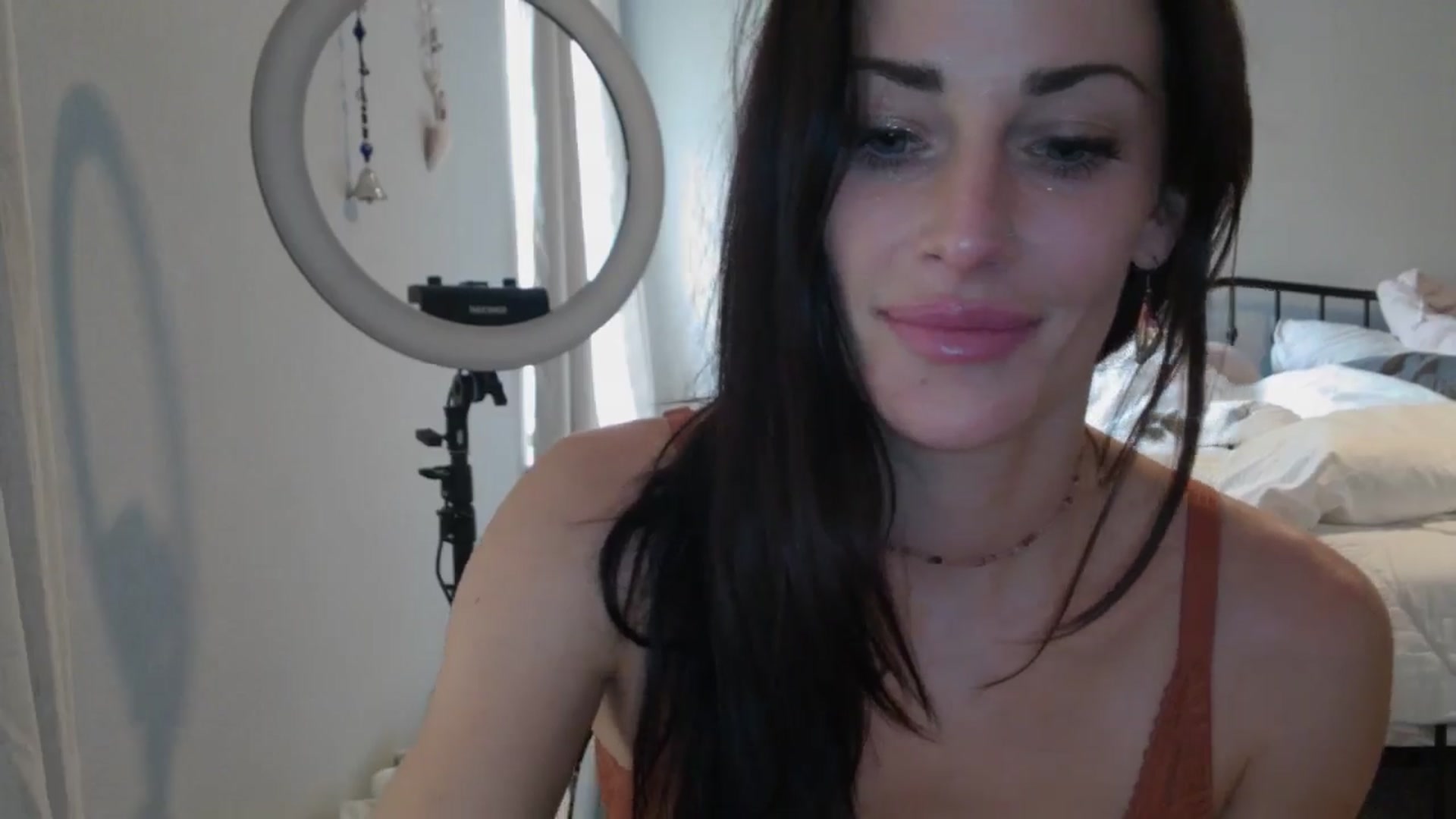Gallery image thumbnail from EmmaStone4's myfreecams stream on, 07/25/2024, 20:52 image 17 of 20