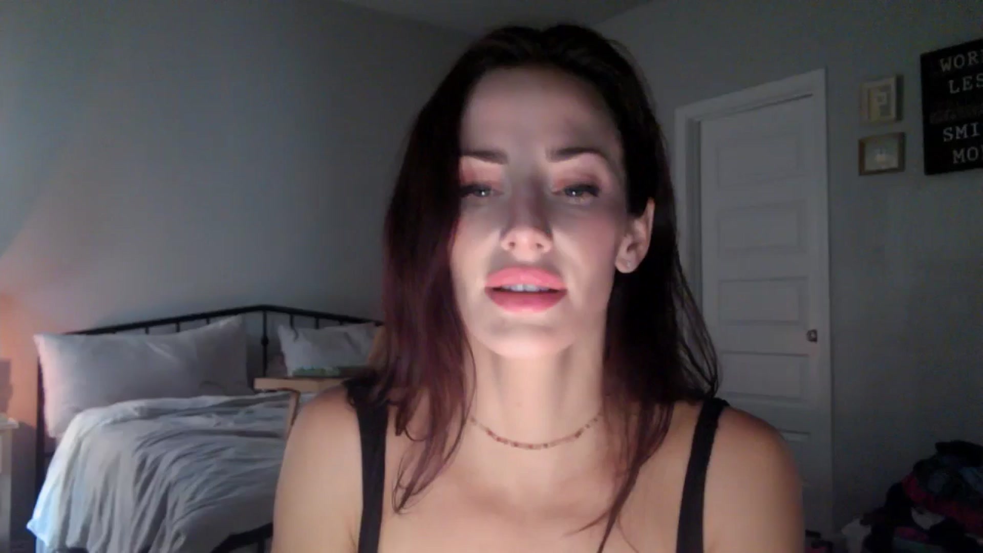 Gallery image thumbnail from EmmaStone4's myfreecams stream on, 08/22/2024, 20:38 image 8 of 20