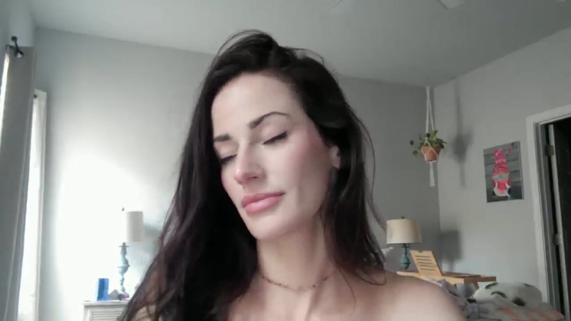 Gallery image thumbnail from EmmaStone4's myfreecams stream on, 09/01/2024, 20:29 image 11 of 20