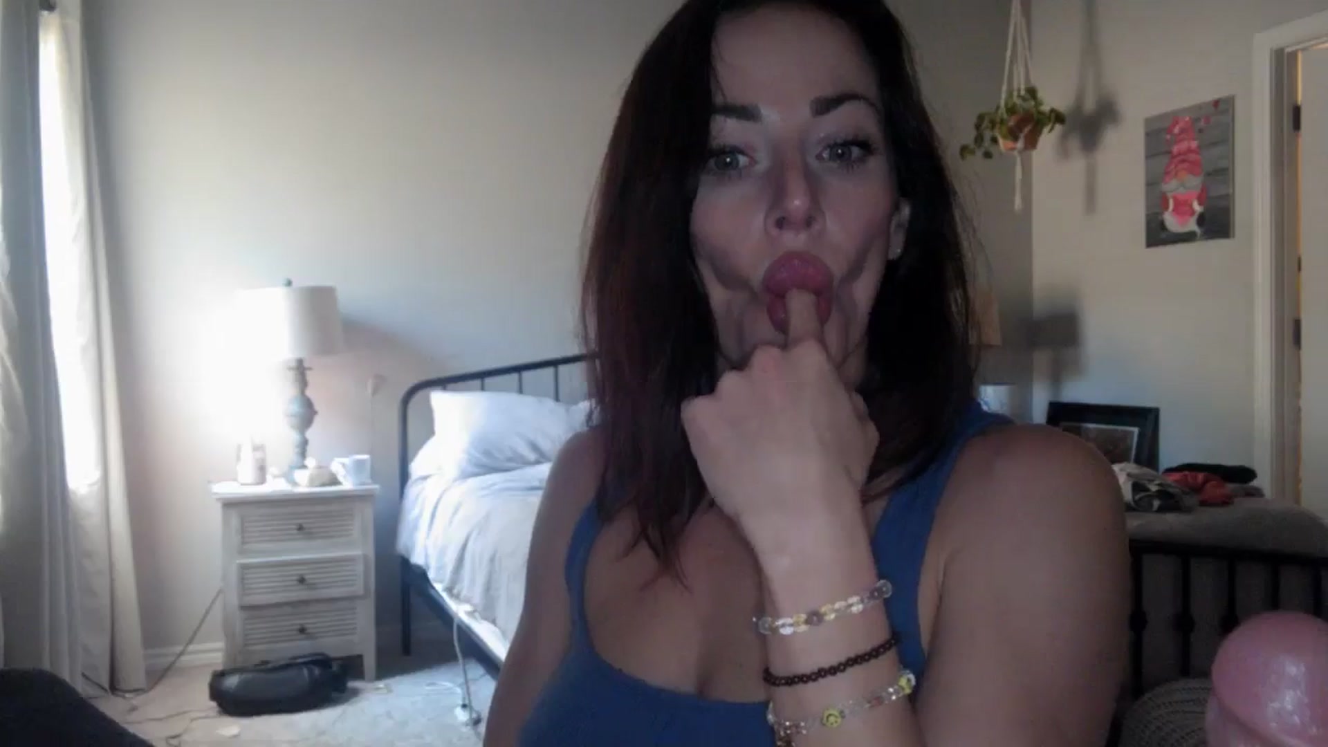 Gallery image thumbnail from EmmaStone4's myfreecams stream on, 09/12/2024, 18:35 image 8 of 20