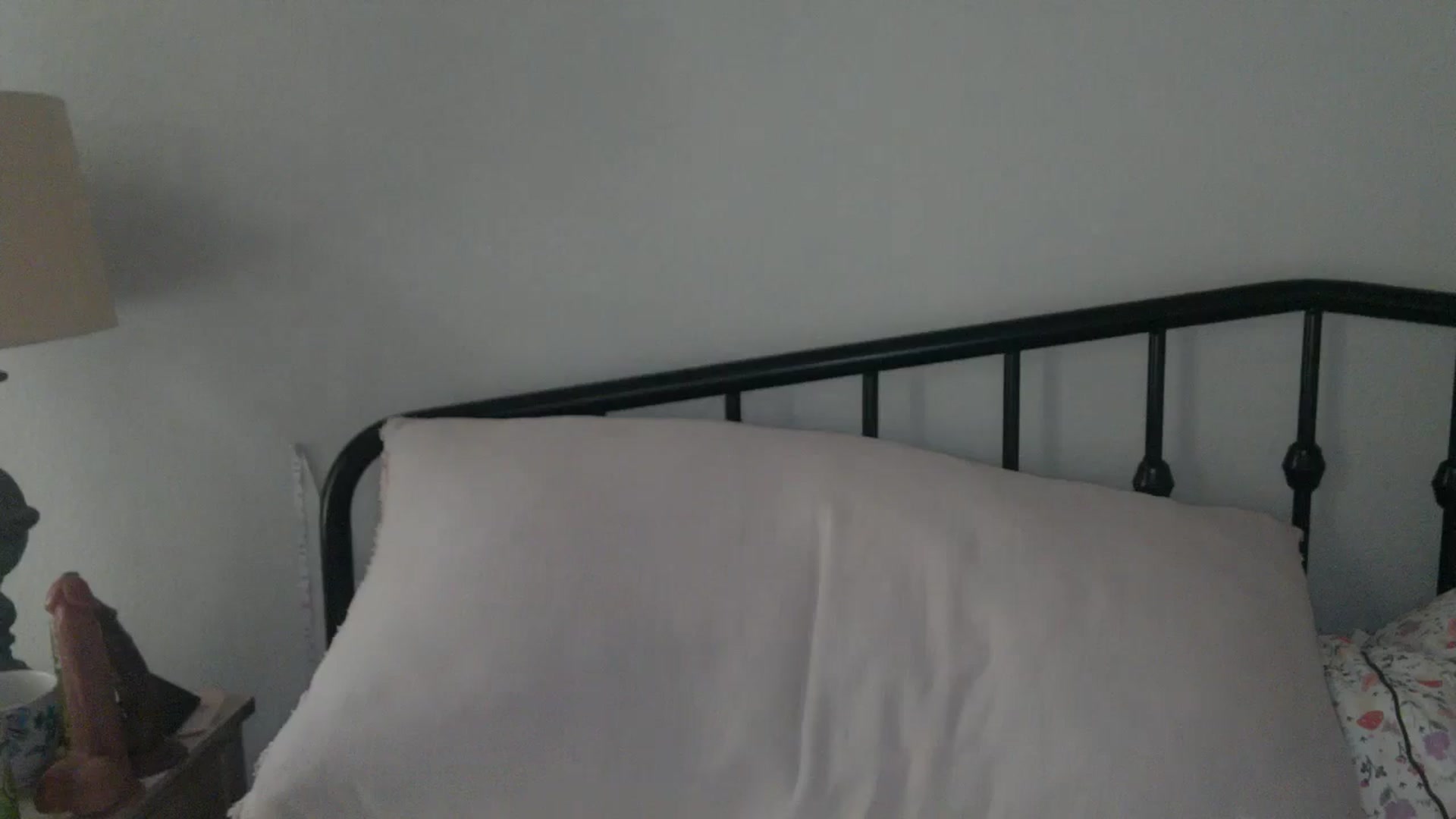Gallery image thumbnail from EmmaStone4's myfreecams stream on, 09/17/2024, 18:16 image 1 of 20