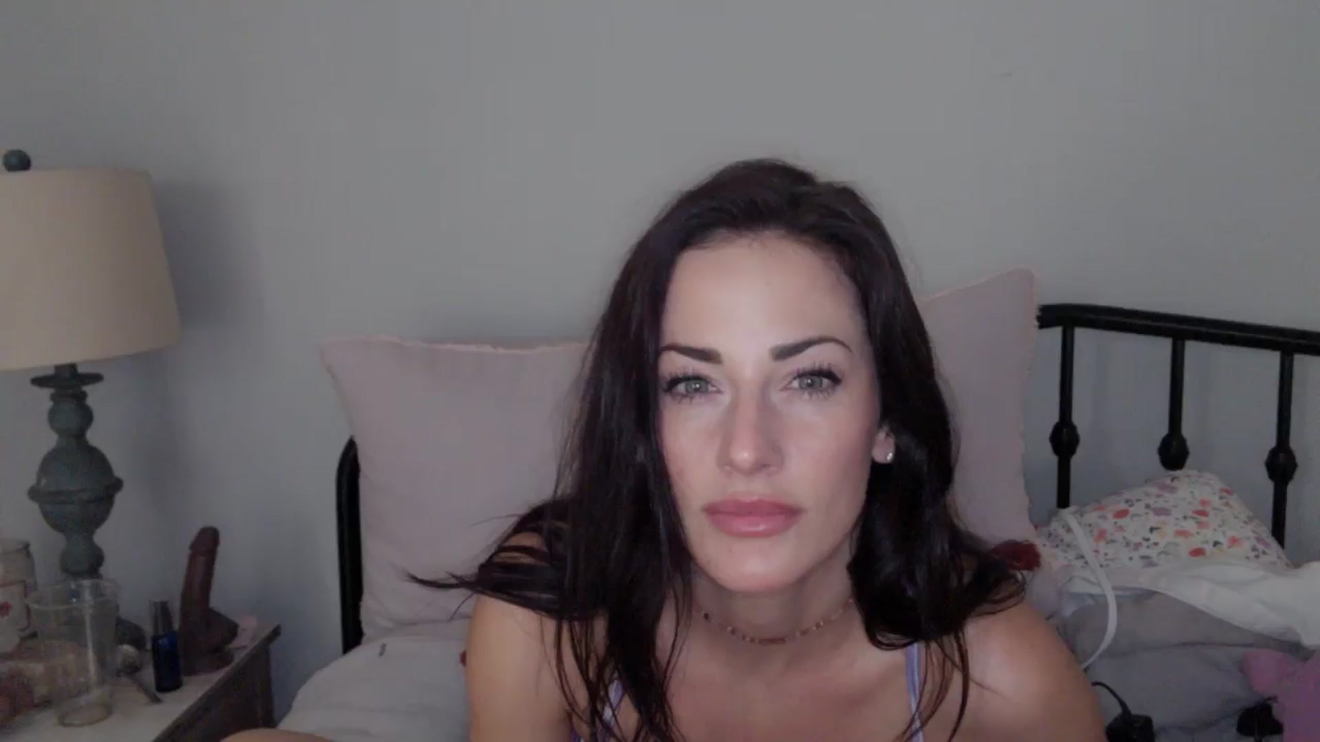 Gallery image thumbnail from EmmaStone4's myfreecams stream on, 09/18/2024, 18:15 image 12 of 20