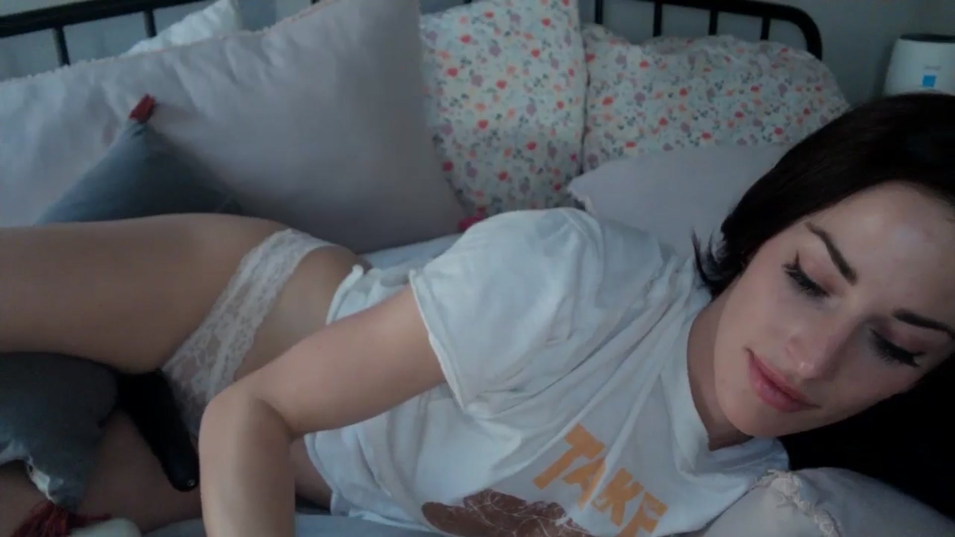 Gallery image thumbnail from EmmaStone4's myfreecams stream on, 10/03/2024, 20:13 image 8 of 20