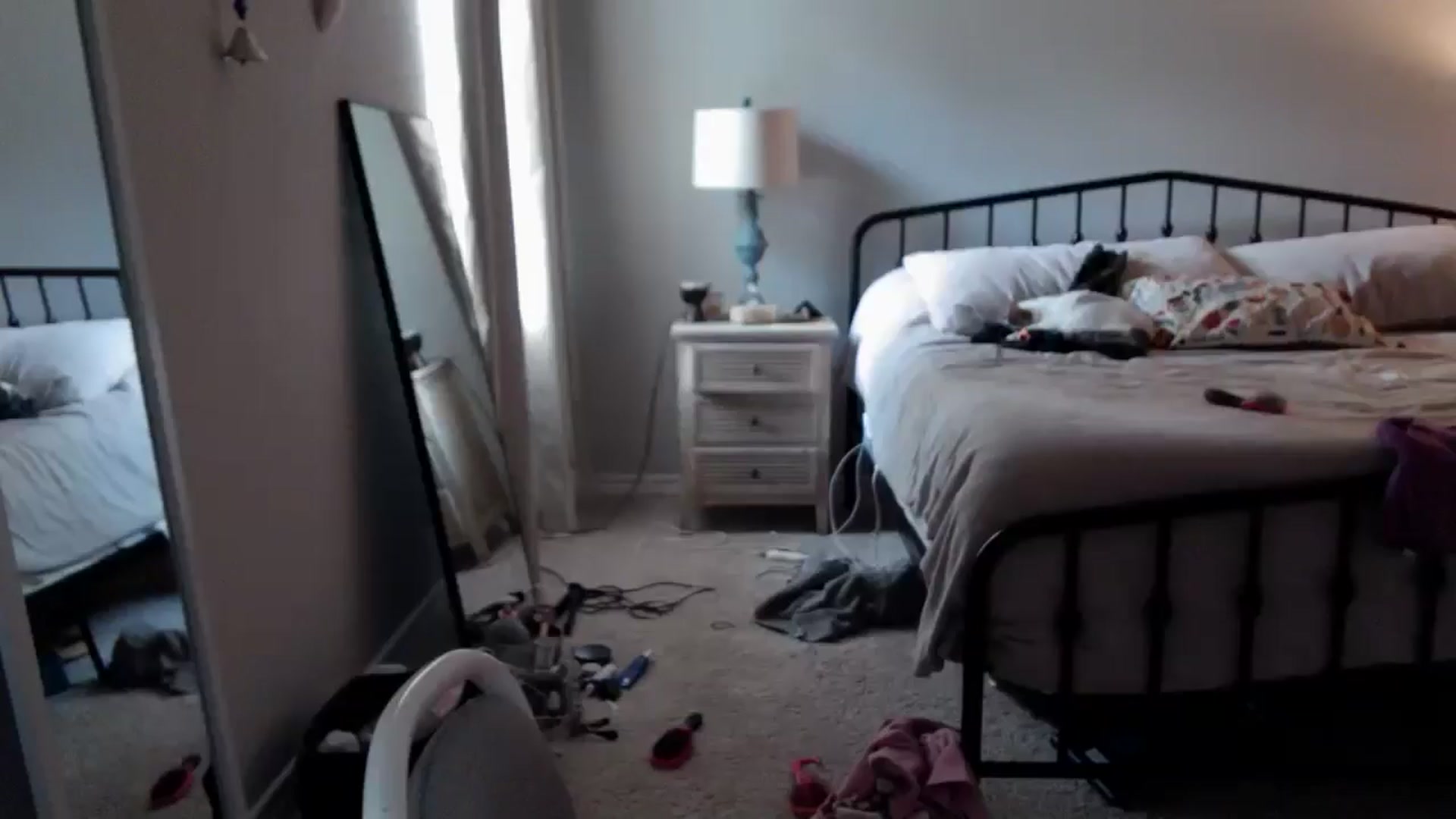 Gallery image thumbnail from EmmaStone4's myfreecams stream on, 10/16/2024, 19:36 image 15 of 20