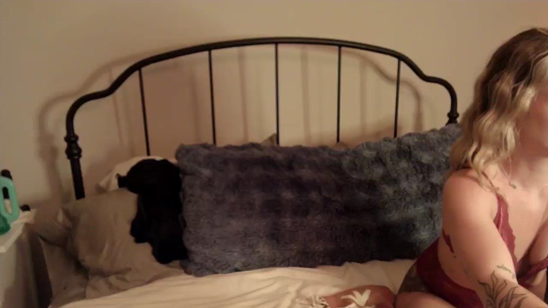 Gallery image thumbnail from EmmaStone4's myfreecams stream on, 10/25/2024, 23:29 image 7 of 20