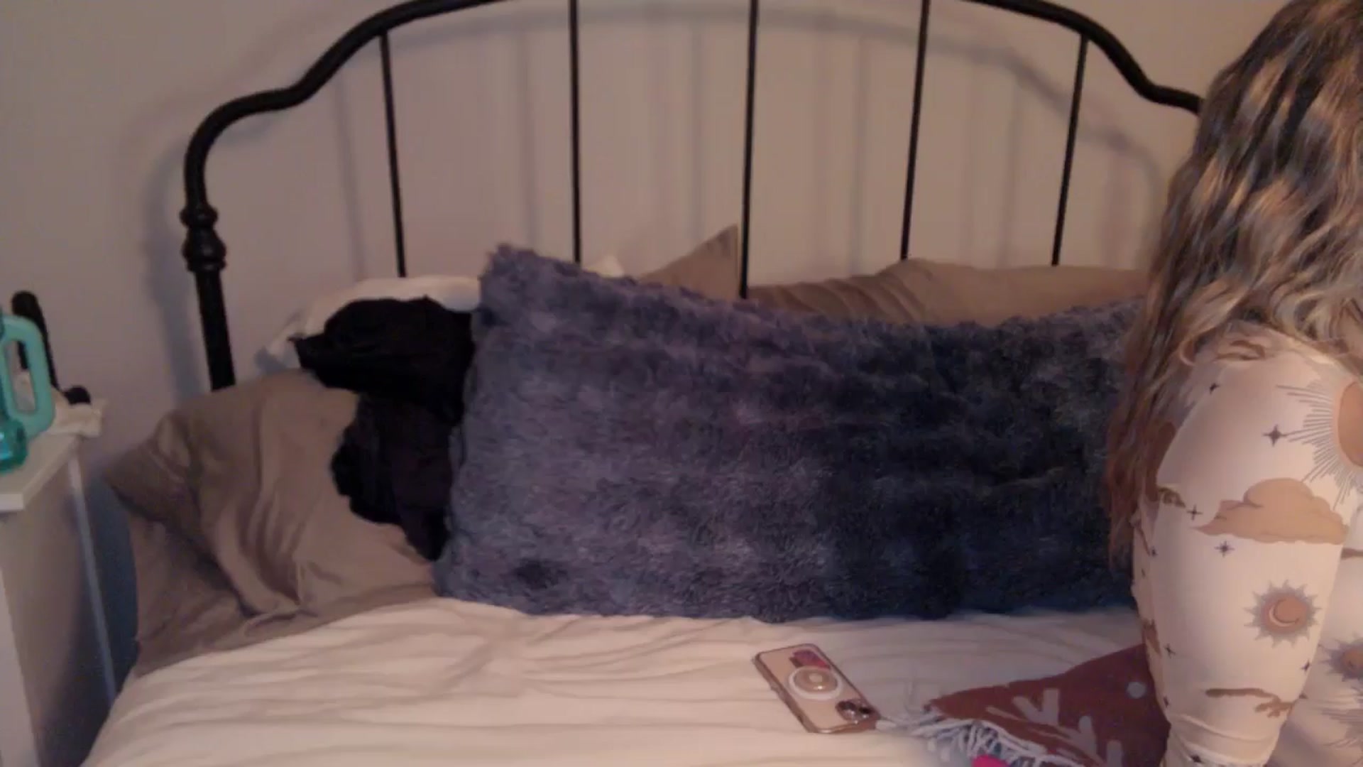 Gallery image thumbnail from EmmaStone4's myfreecams stream on, 10/25/2024, 23:51 image 13 of 20