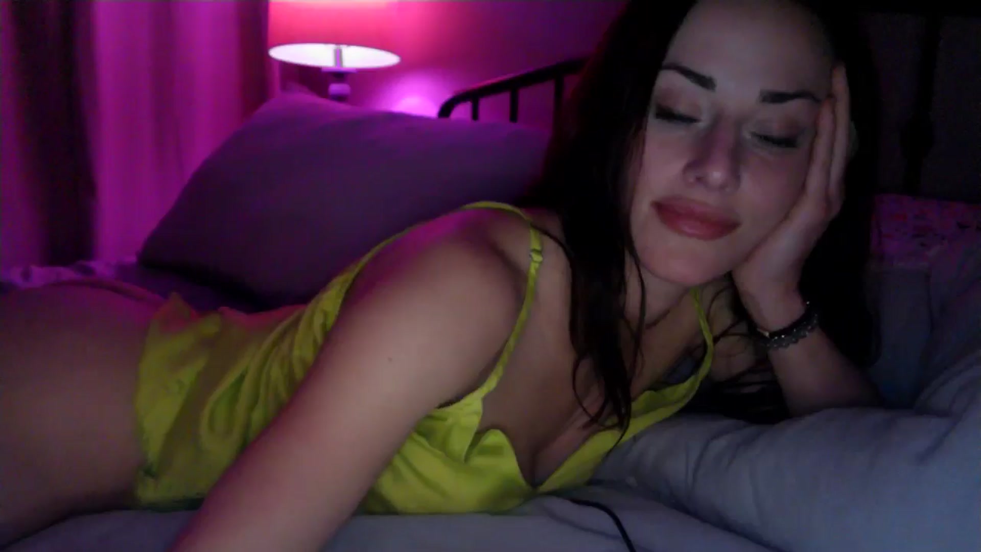 Gallery image thumbnail from EmmaStone4's myfreecams stream on, 11/01/2024, 05:49 image 4 of 20