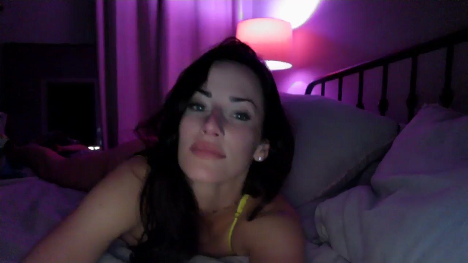 Gallery image thumbnail from EmmaStone4's myfreecams stream on, 11/01/2024, 06:43 image 5 of 20